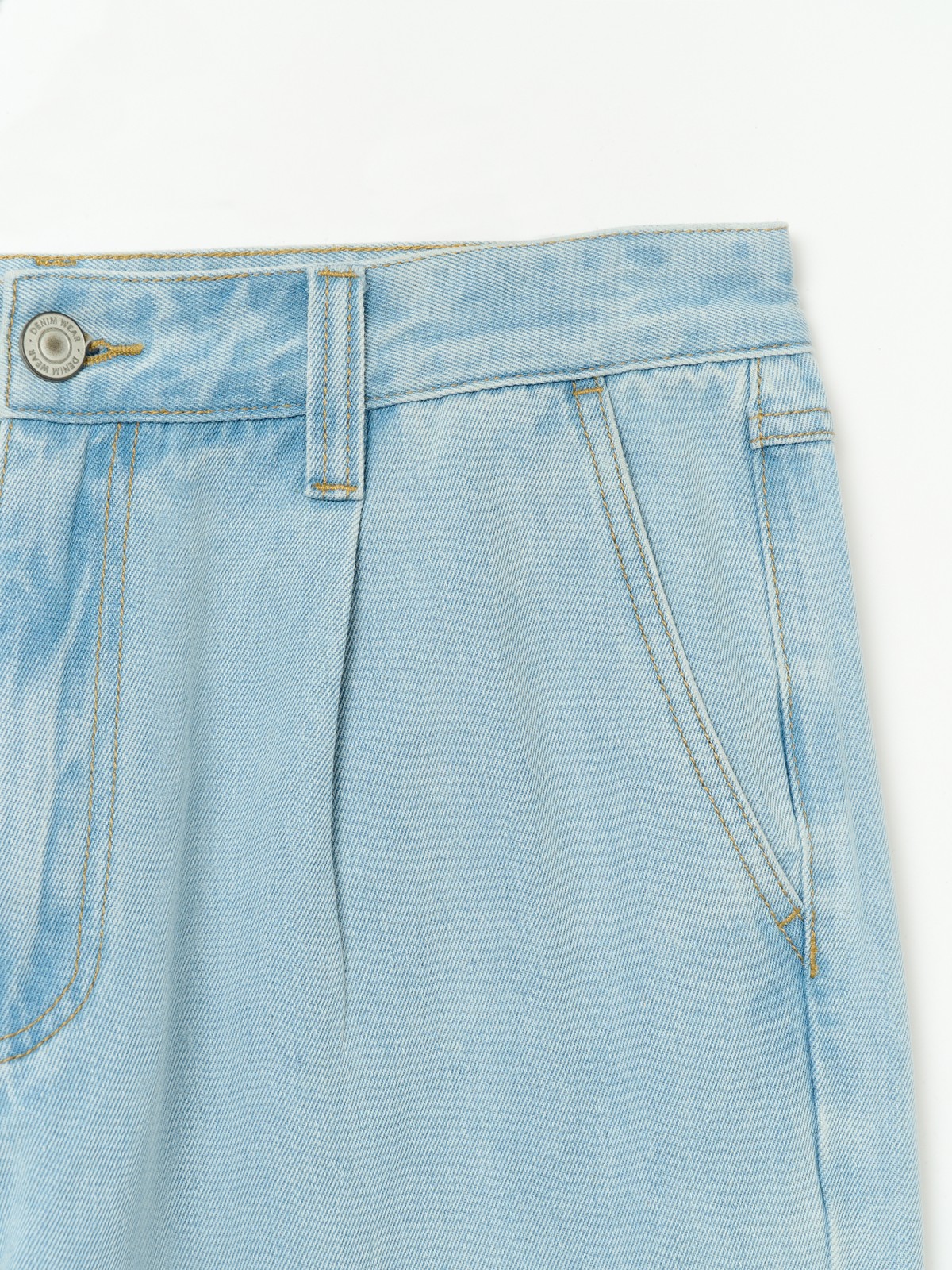 Джинсы фасона Carrot