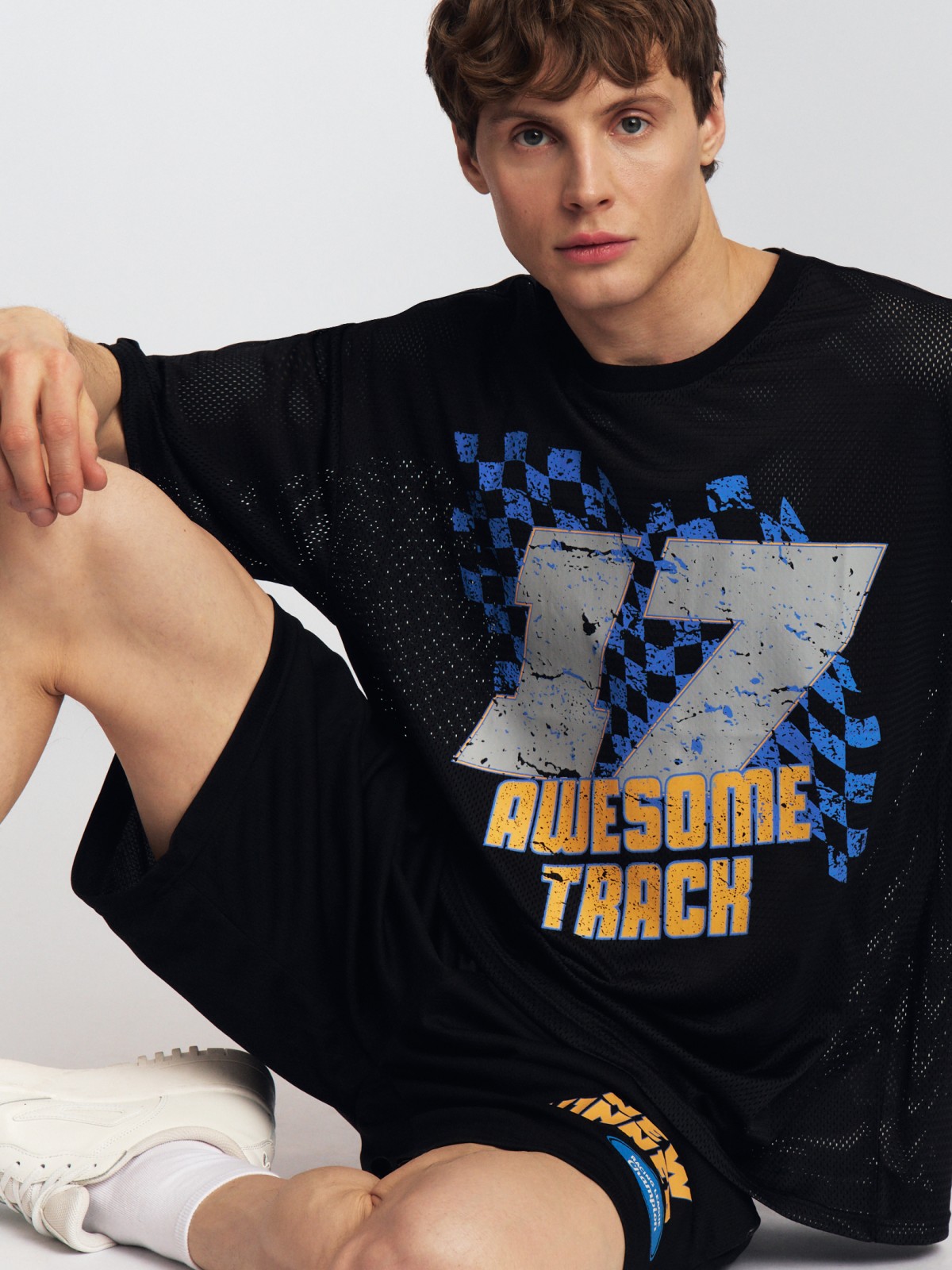 Футболка оверсайз с принтом