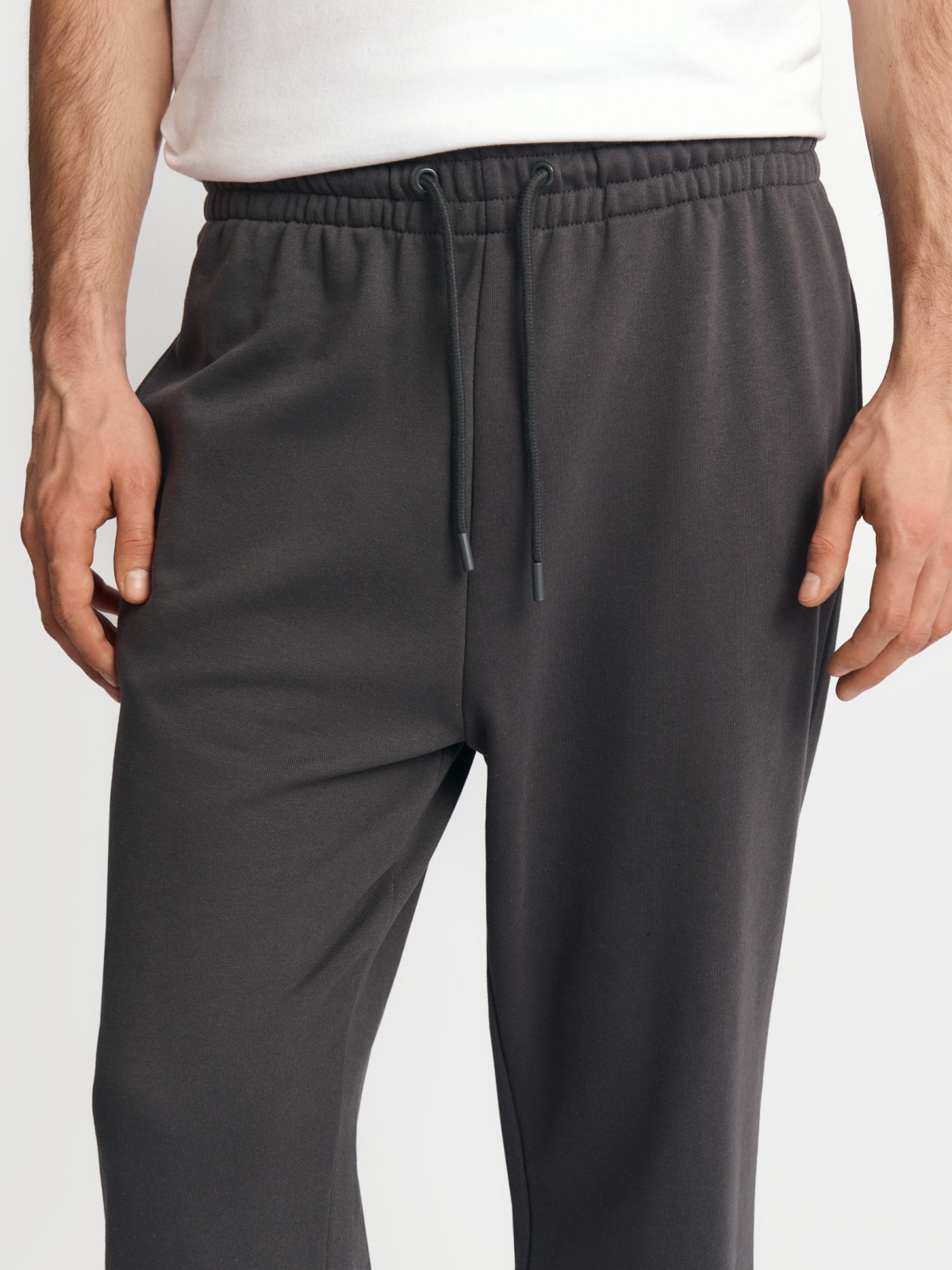 Брюки-джоггеры трикотажные