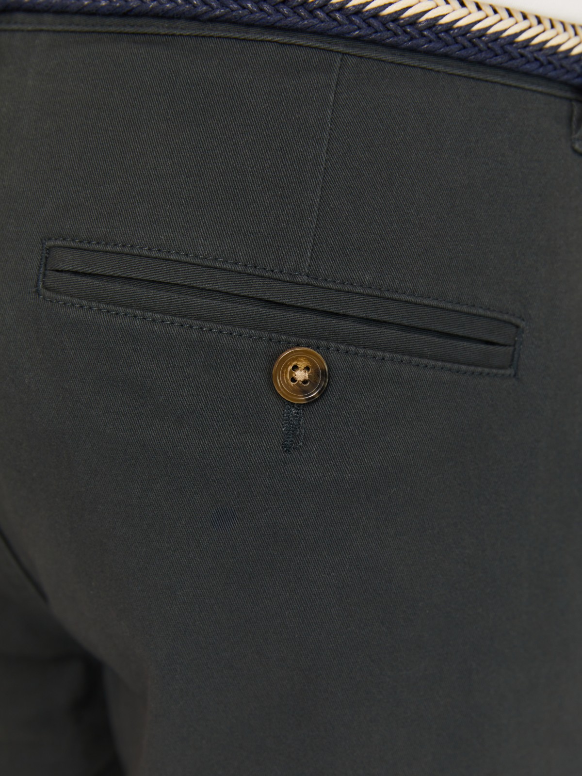 Удлинённые шорты из хлопка с ремнём