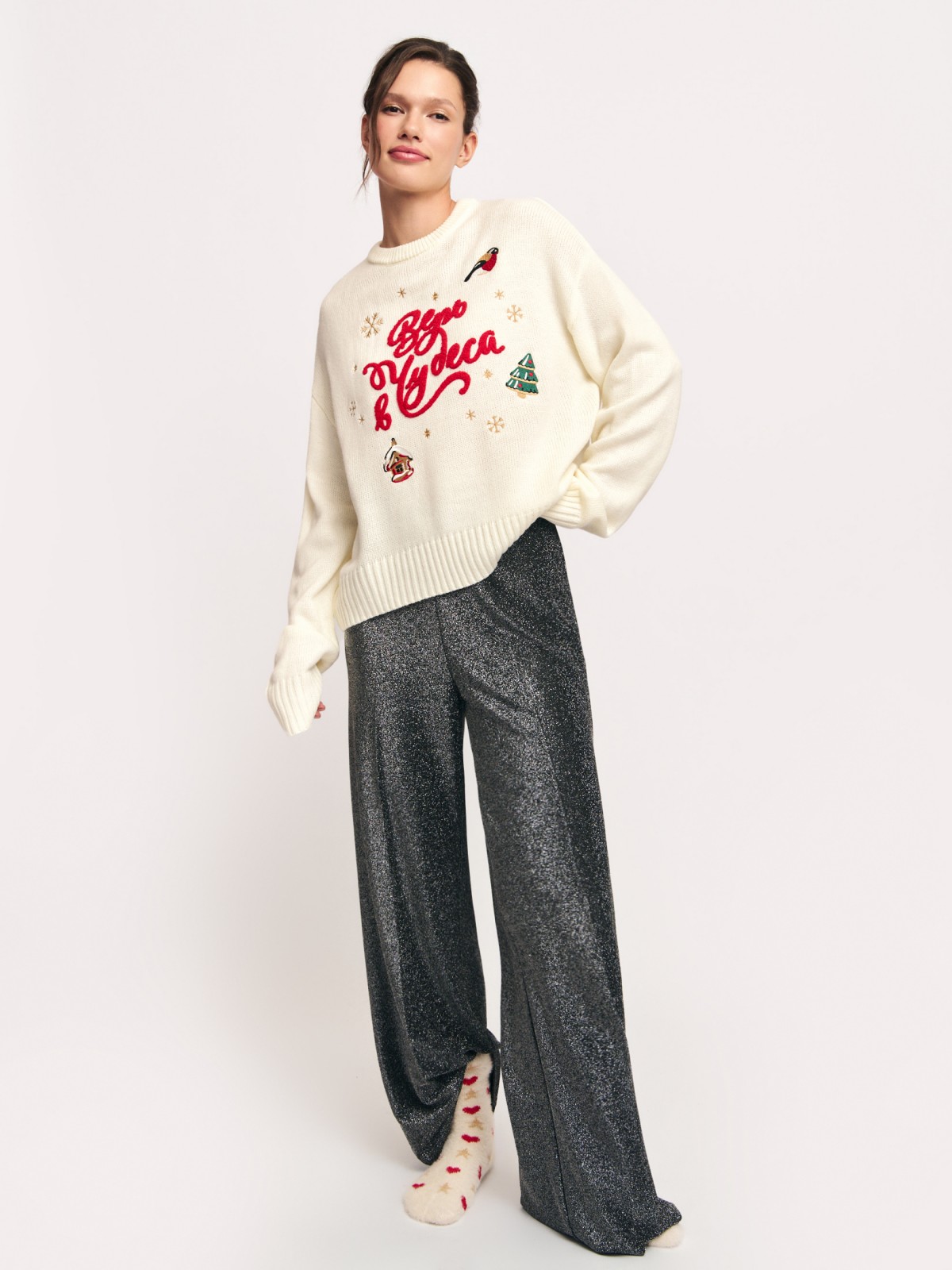 Вязаный джемпер с новогодним рисунком