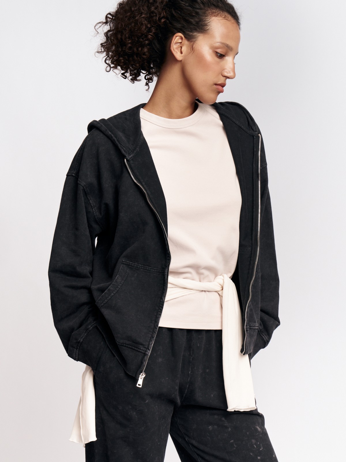 Толстовка из хлопка на молнии с капюшоном