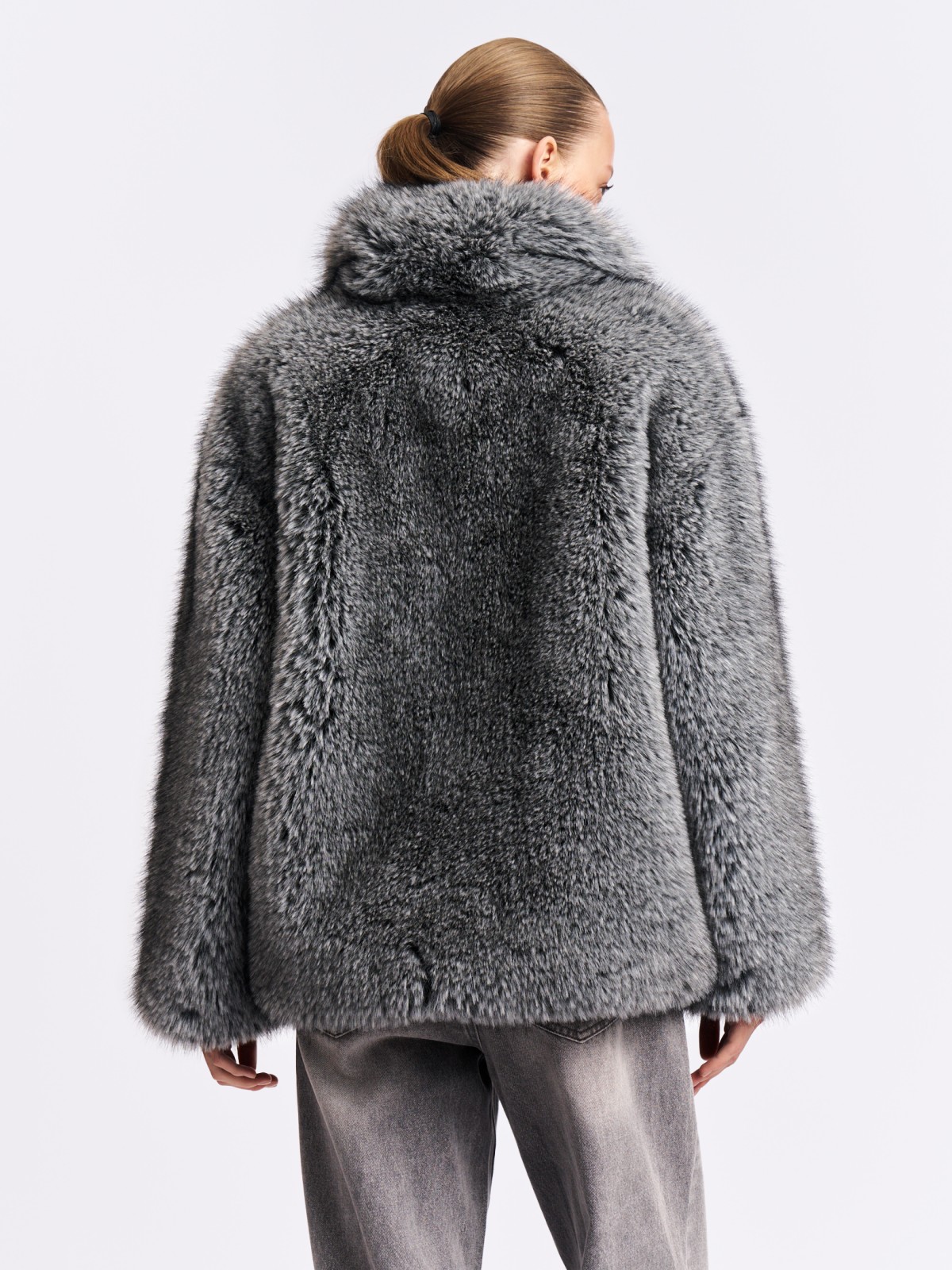 Теплая шуба из экомеха