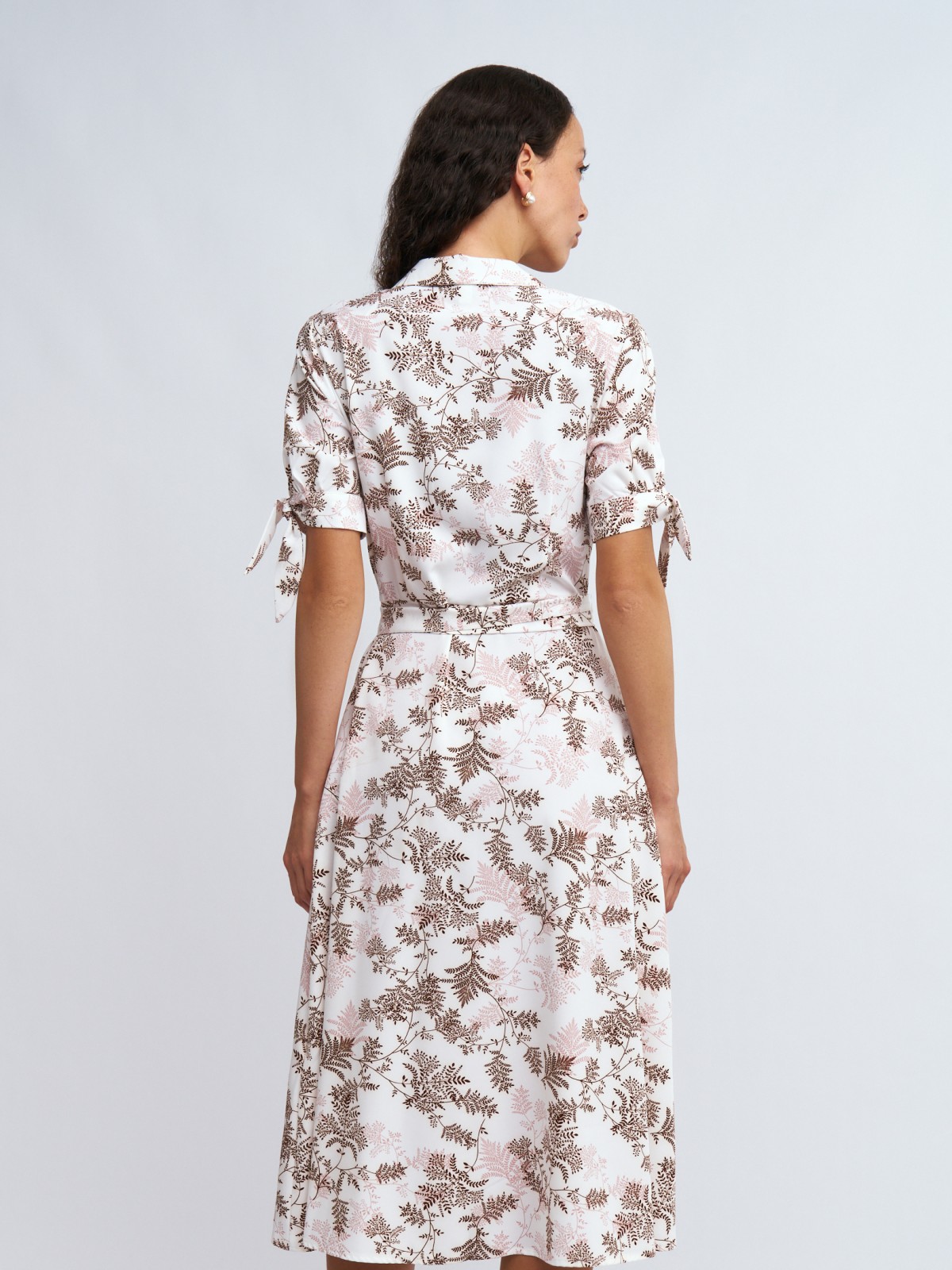 Платье-рубашка длины миди с поясом и принтом