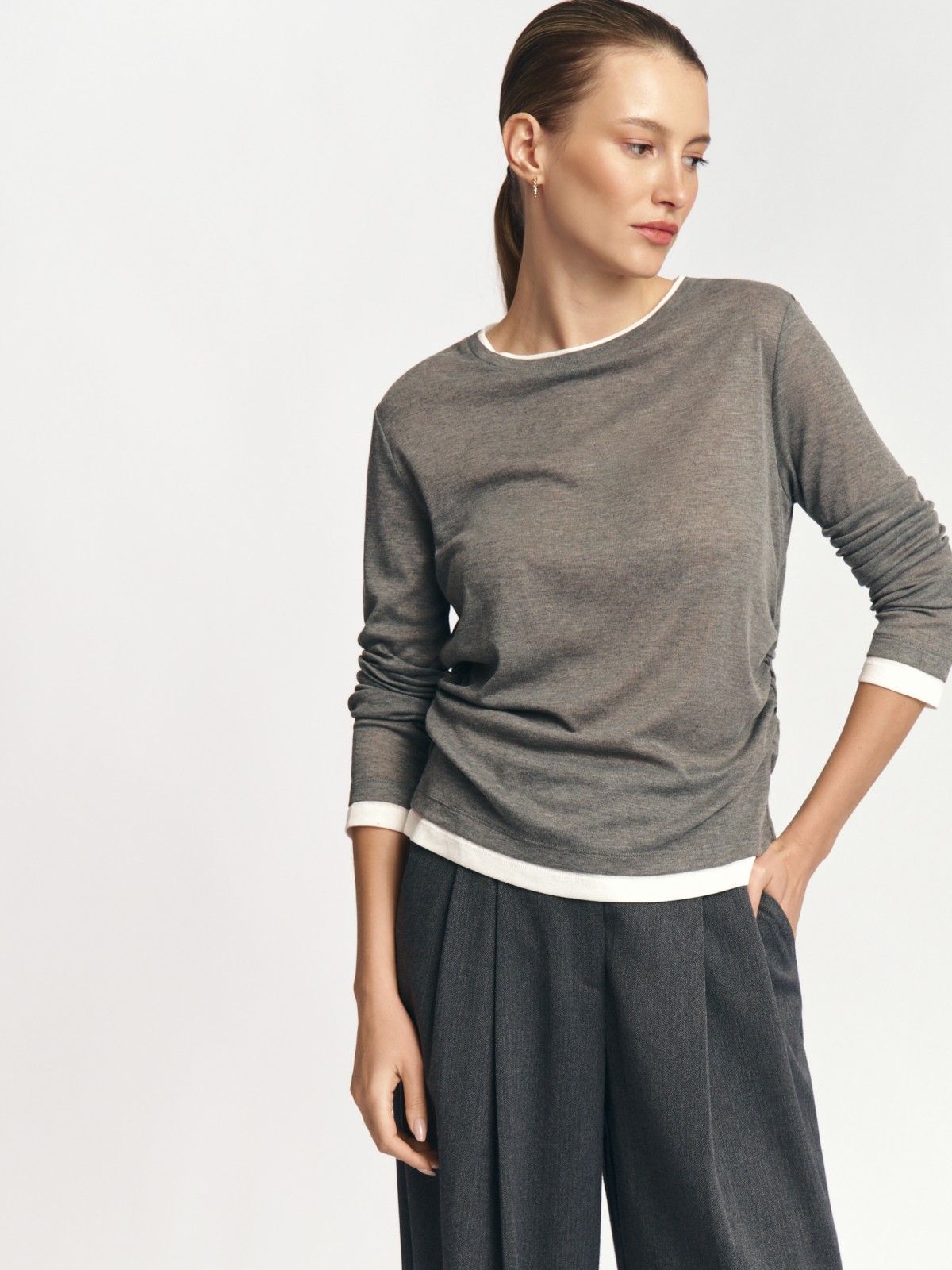 Трикотажный лонгслив с отделкой