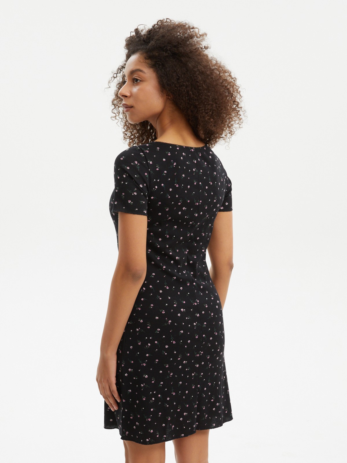 Платье длины мини с цветочным принтом