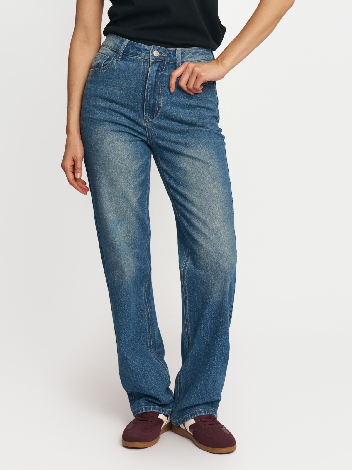 Джинсы прямого силуэта с высокой посадкой