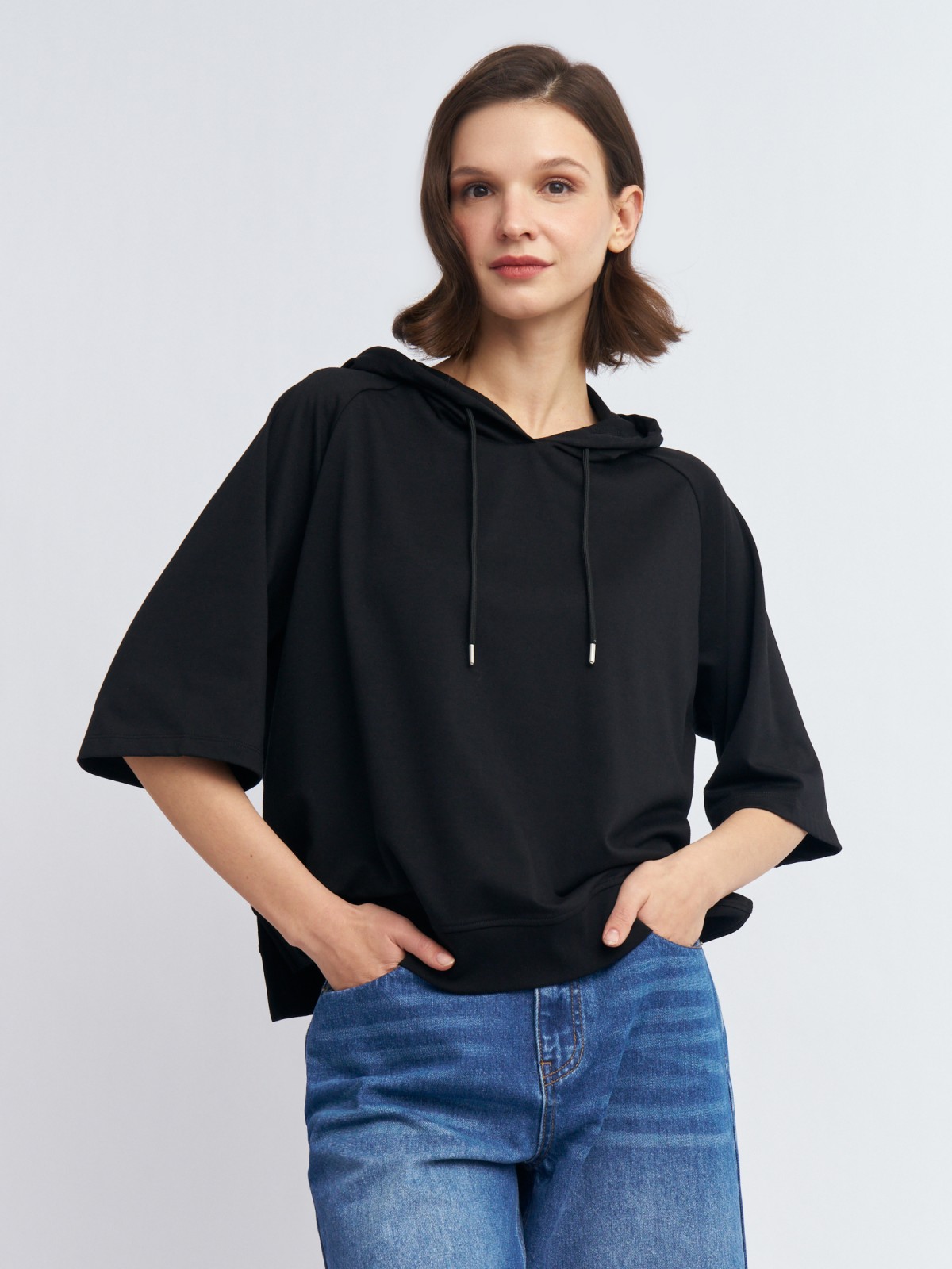 Футболка оверсайз с капюшоном и рукавами реглан