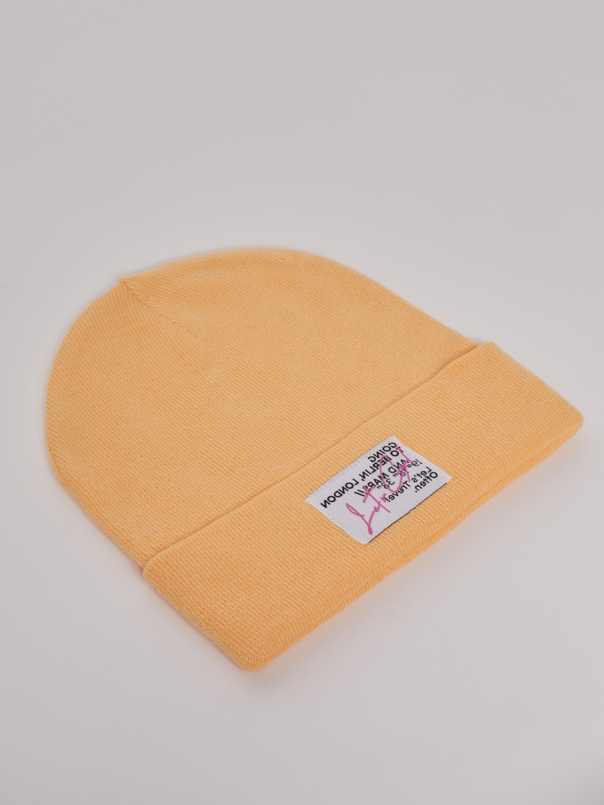 Шапка-бини с патчем-нашивкой 199₽