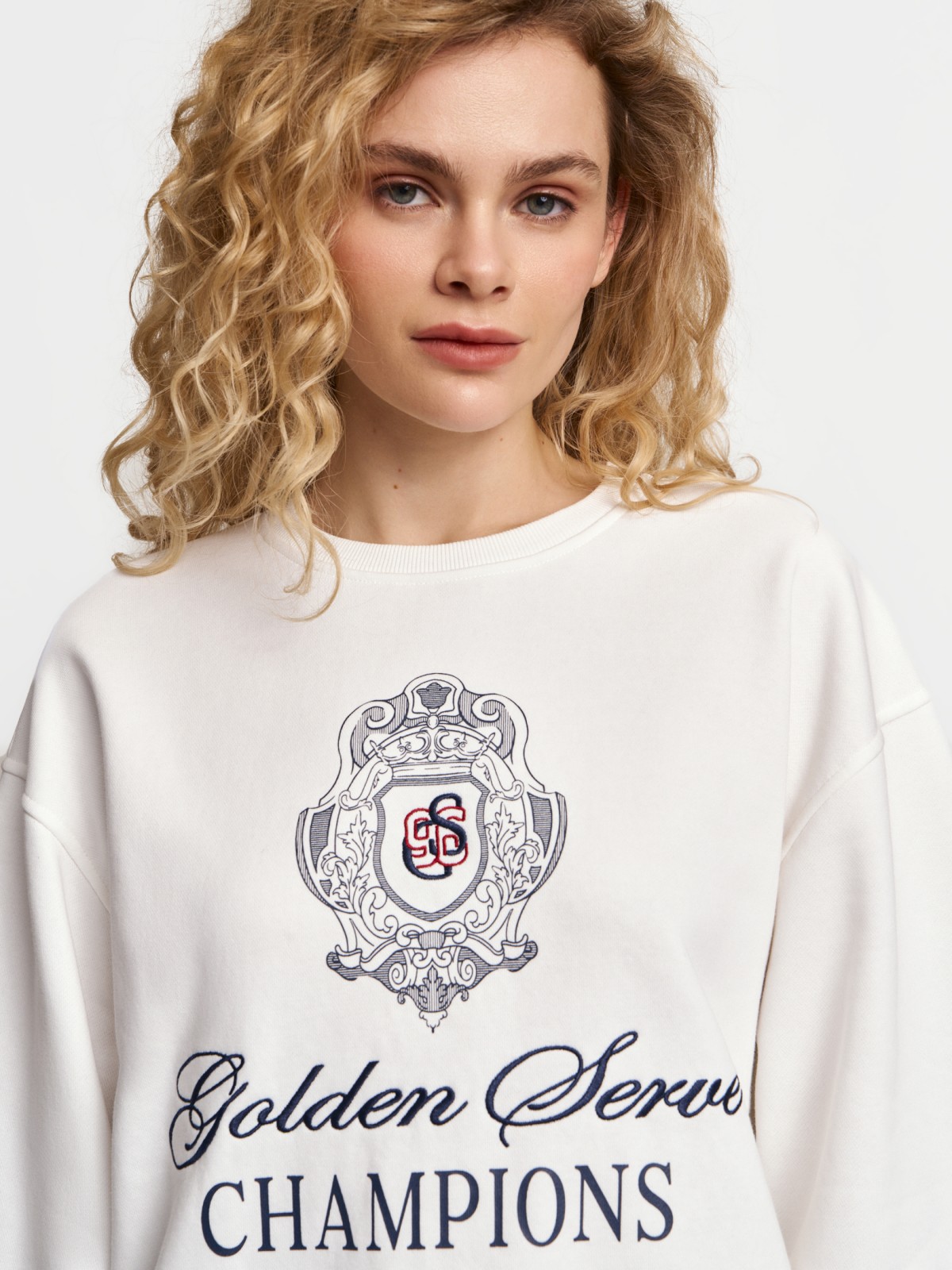 Свитшот оверсайз с принтом