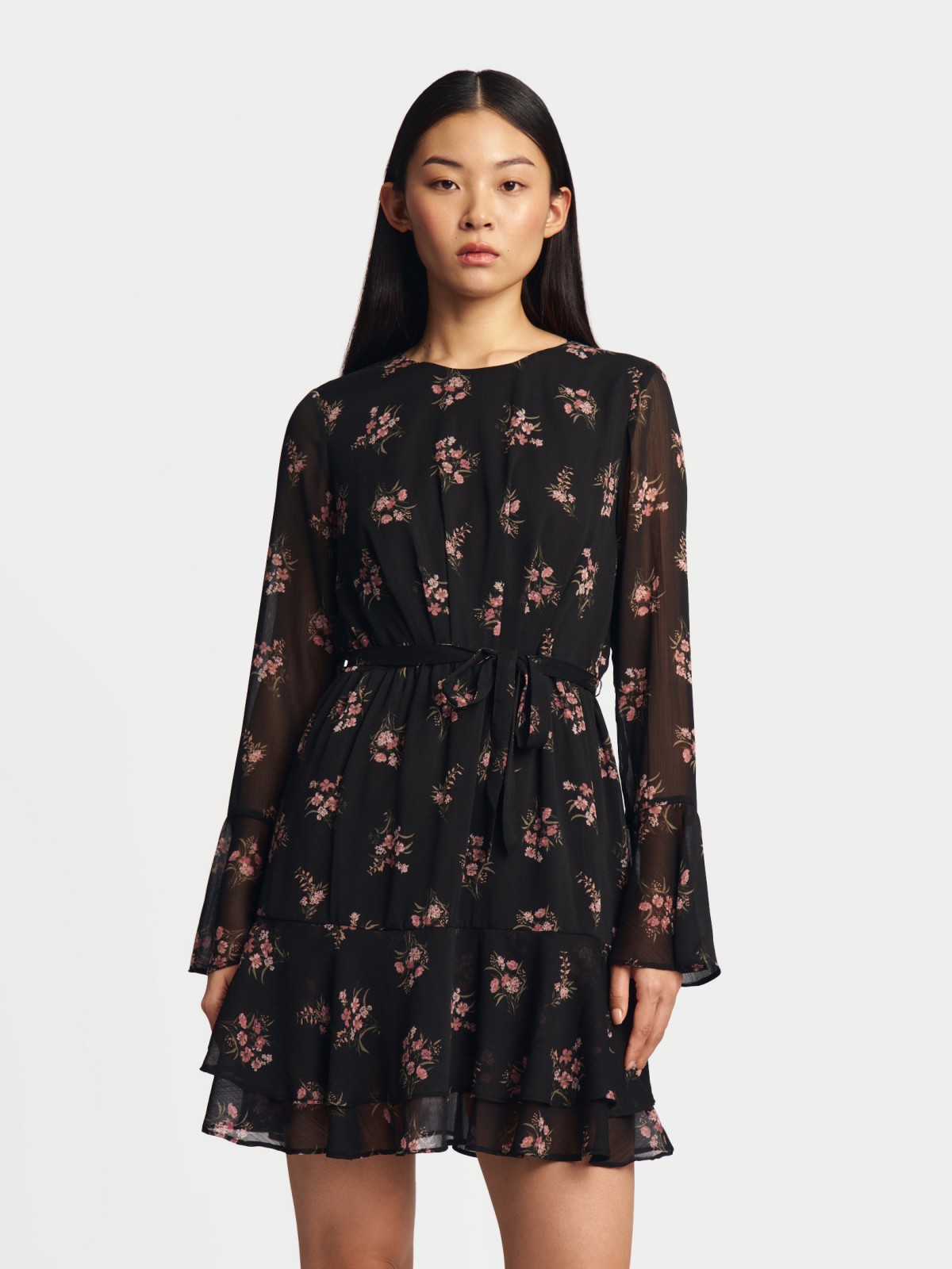 Шифоновое платье мини с ярусным подолом