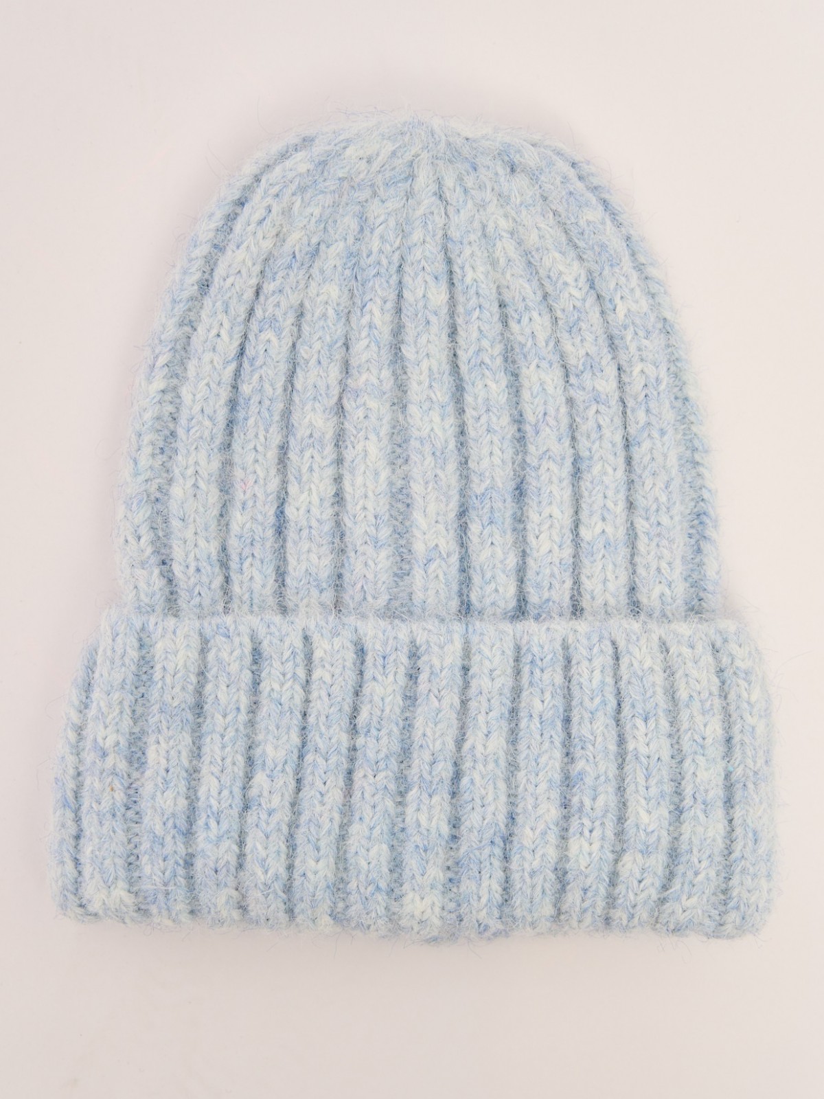 Тёплая вязаная шапка-бини из шерсти с отворотом