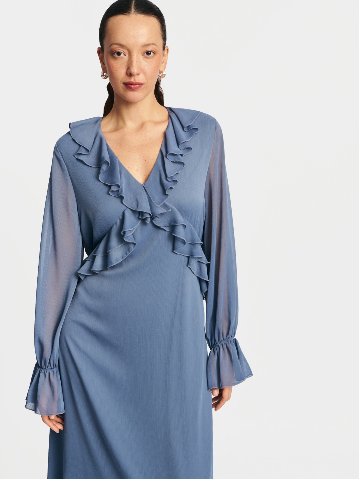 Платье макси из шифона с воланами