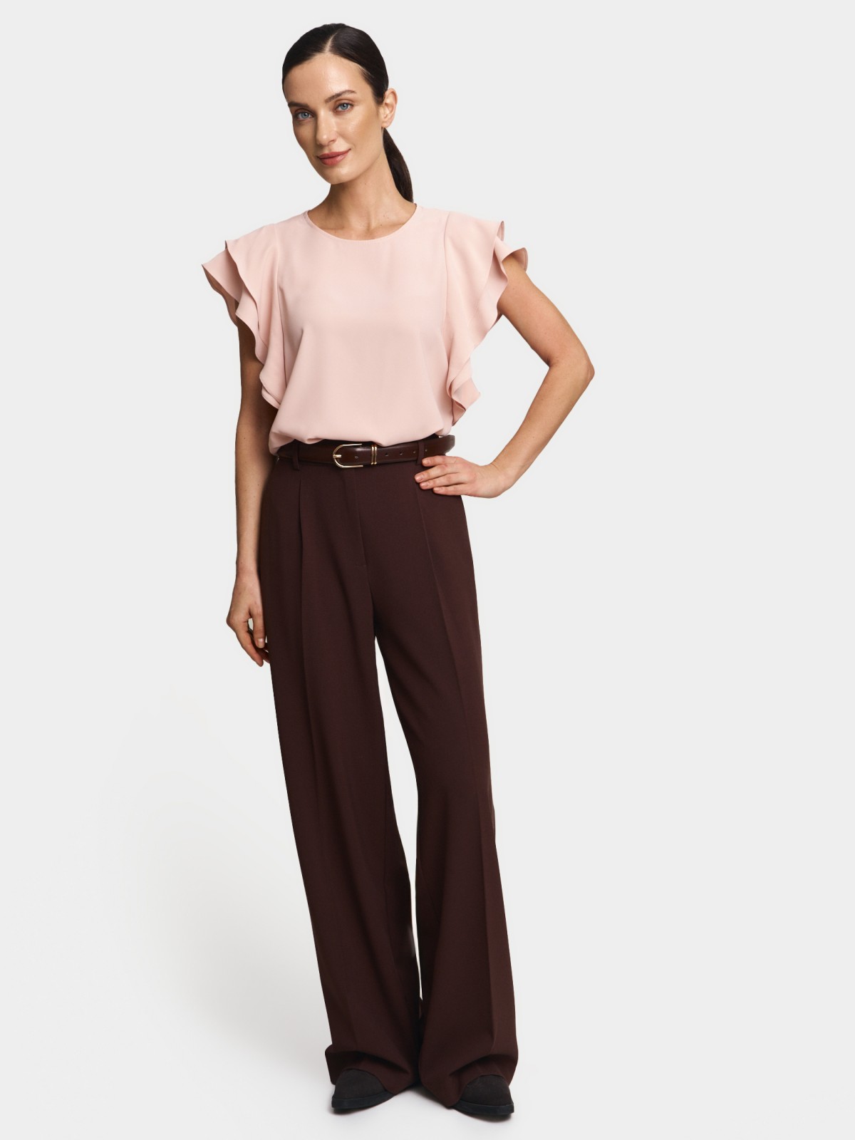 Топ-блузка с воланами на рукавах