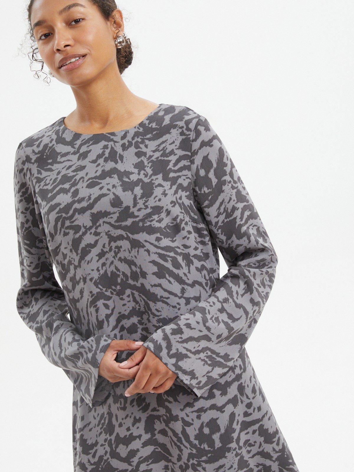 Платье мини с анималистичным принтом