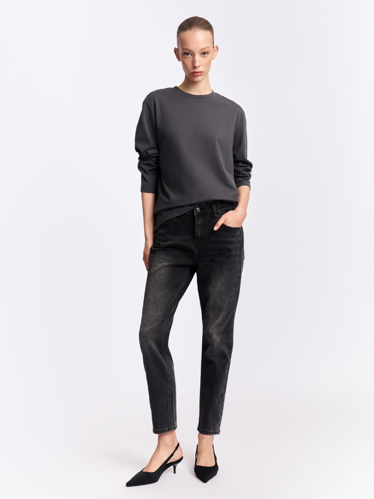 Лонгслив оверсайз фасона из хлопка