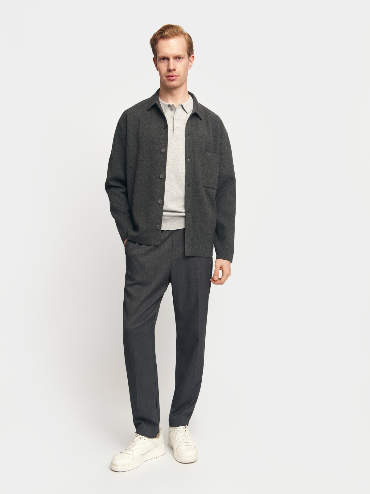 Вязаный кардиган на пуговицах с воротником поло