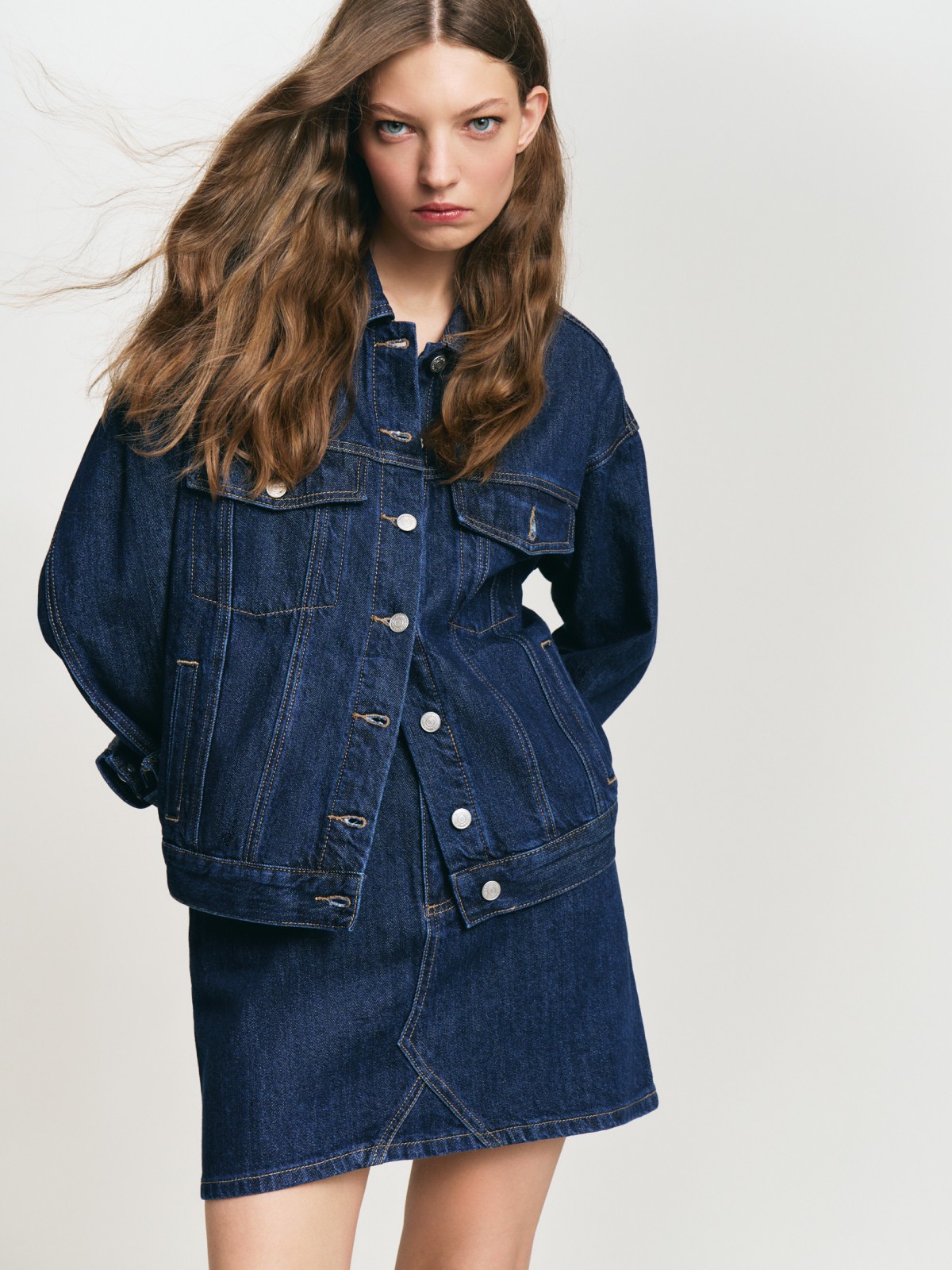 Джинсовая юбка мини прямого силуэта