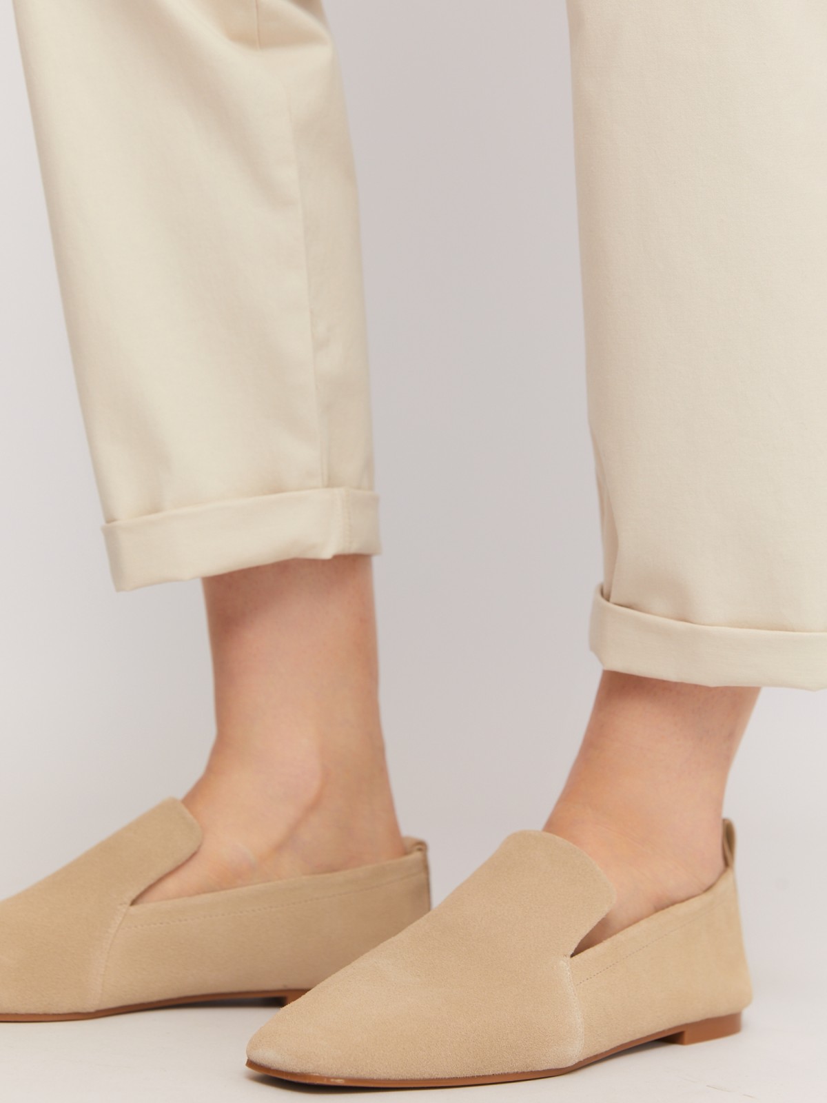 Брюки фасона Carrot из хлопка с ремнём