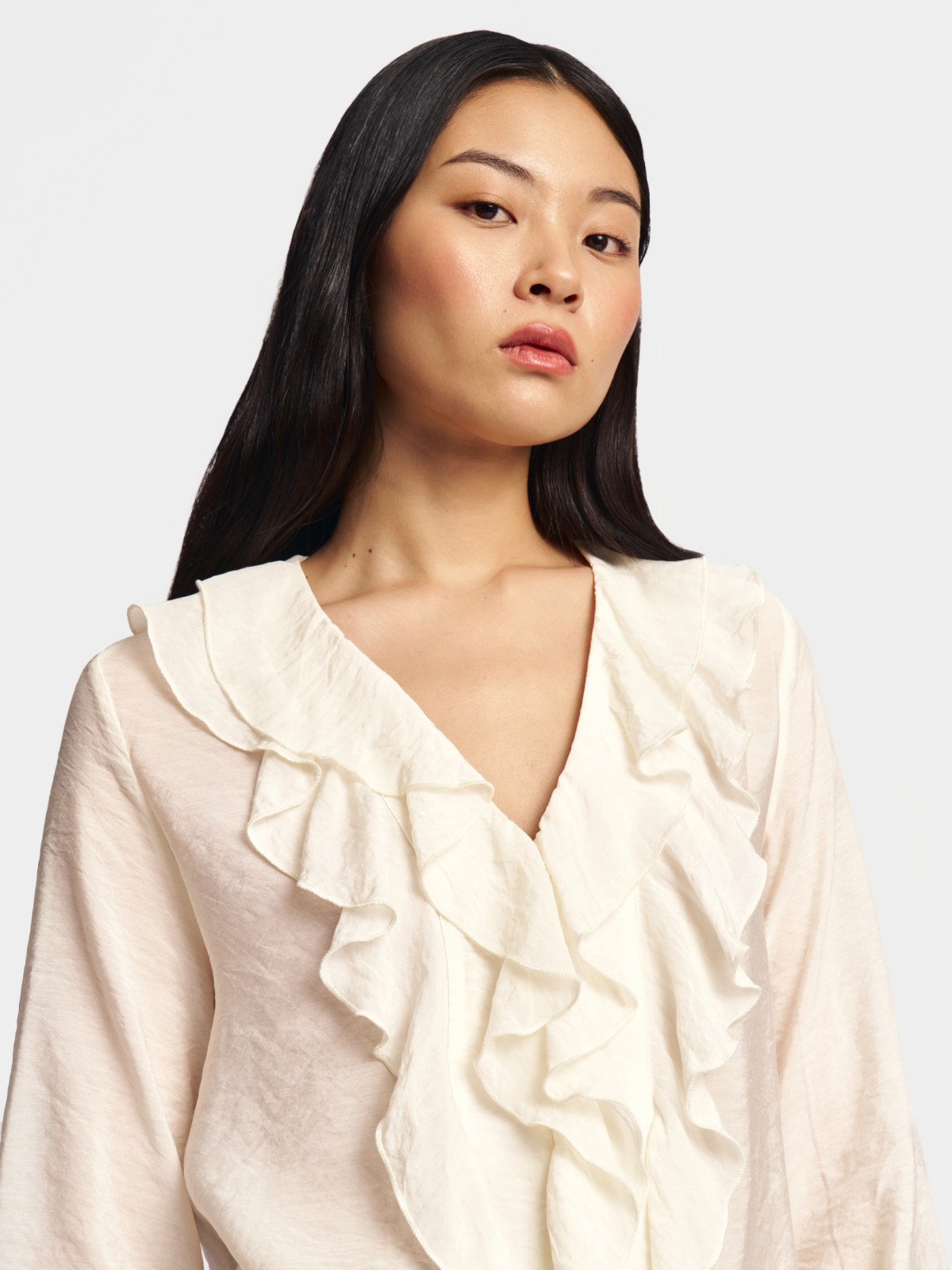 Рубашка с воланами