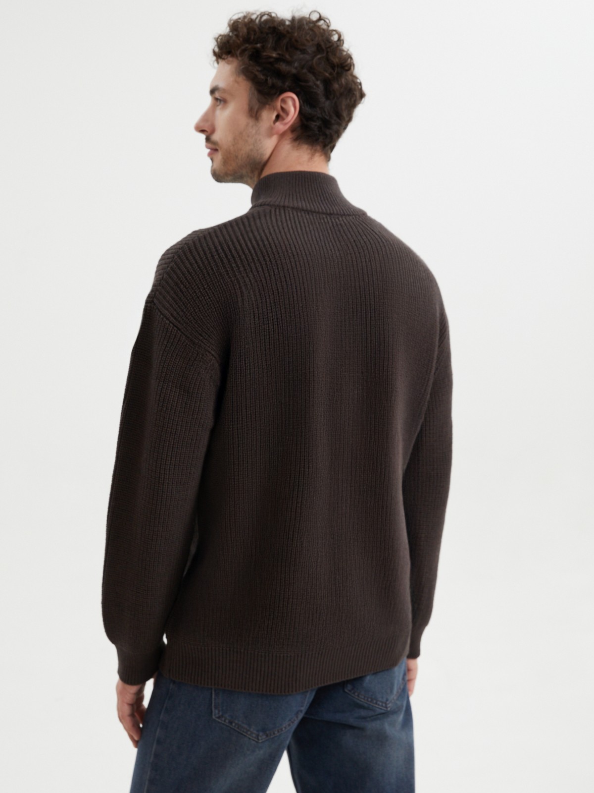 Вязаный свитер с горлом на молнии