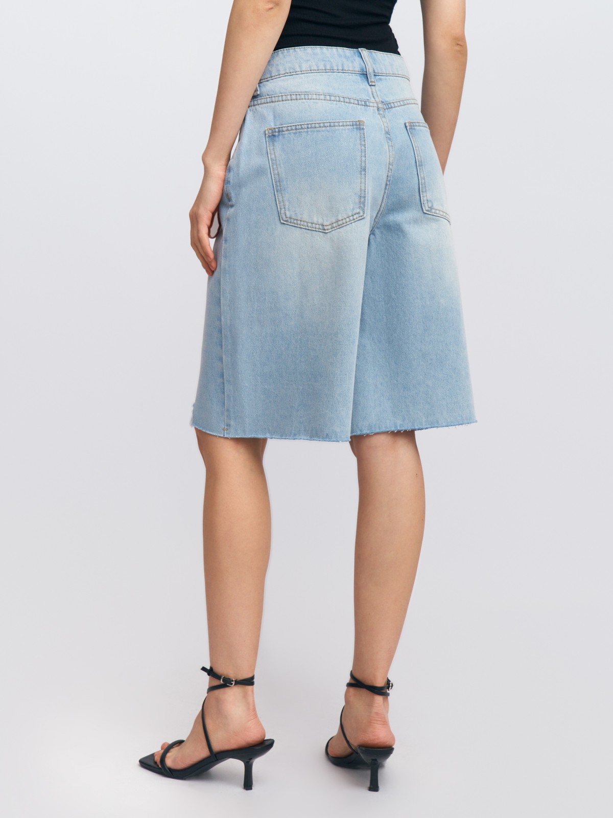 Джинсовые удлинённые шорты-бермуды