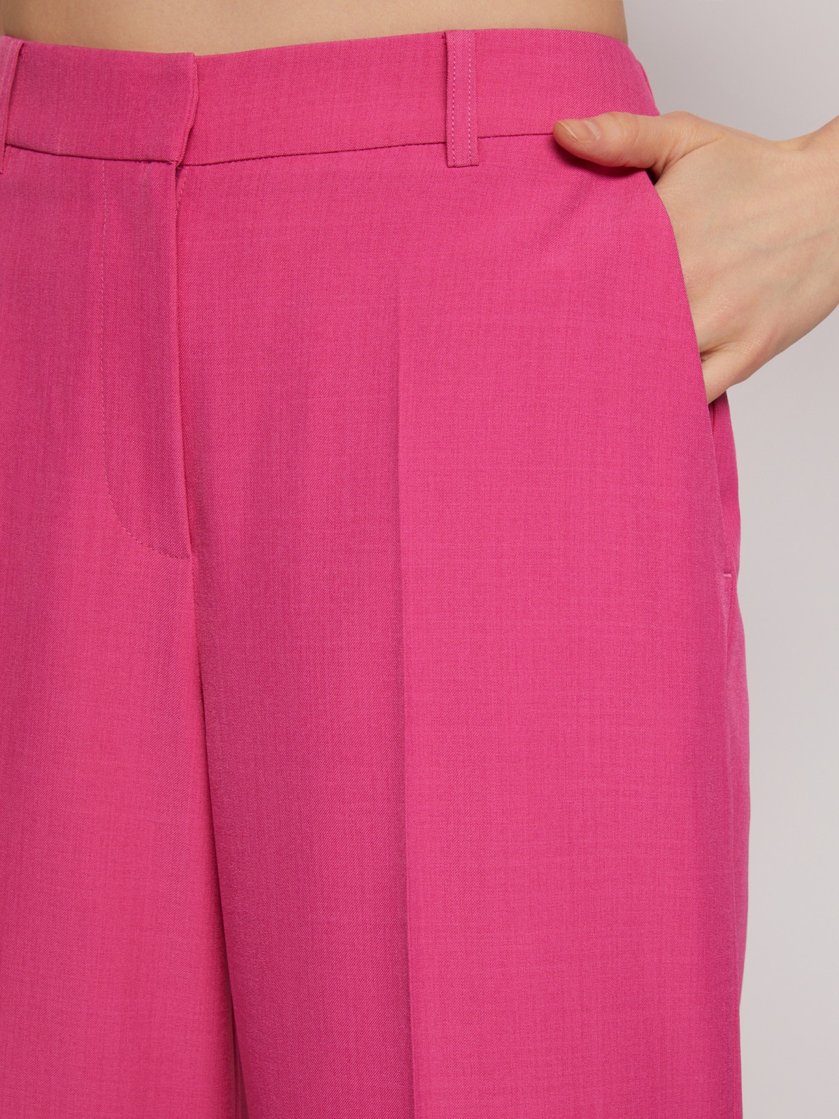 Прямые брюки со стрелками