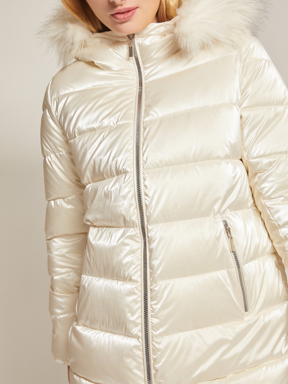 Утеплённая куртка с меховой опушкой zolla 020345112724, цвет молоко, размер XS - фото 3
