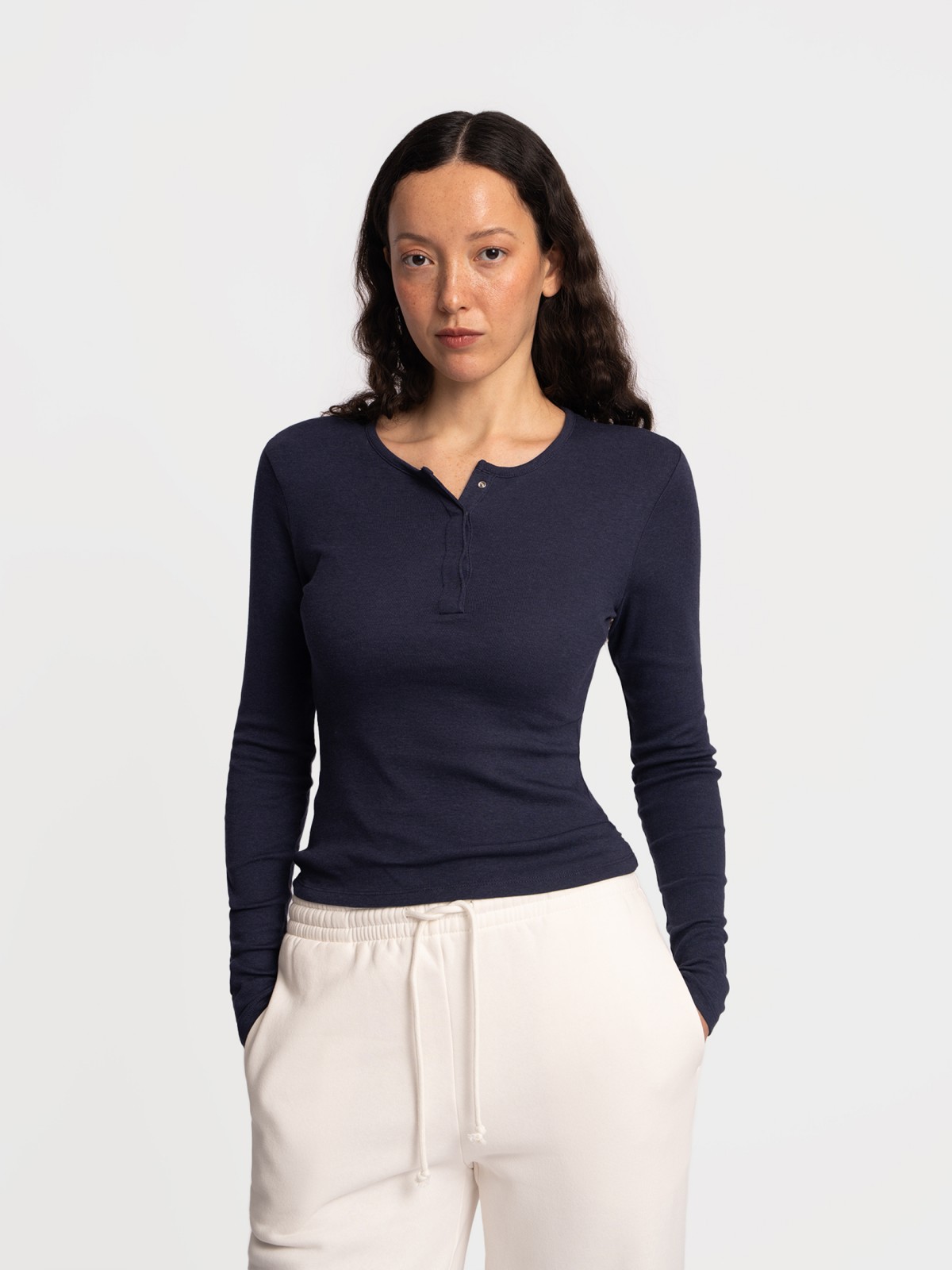 Короткий лонгслив из хлопка и вискозы