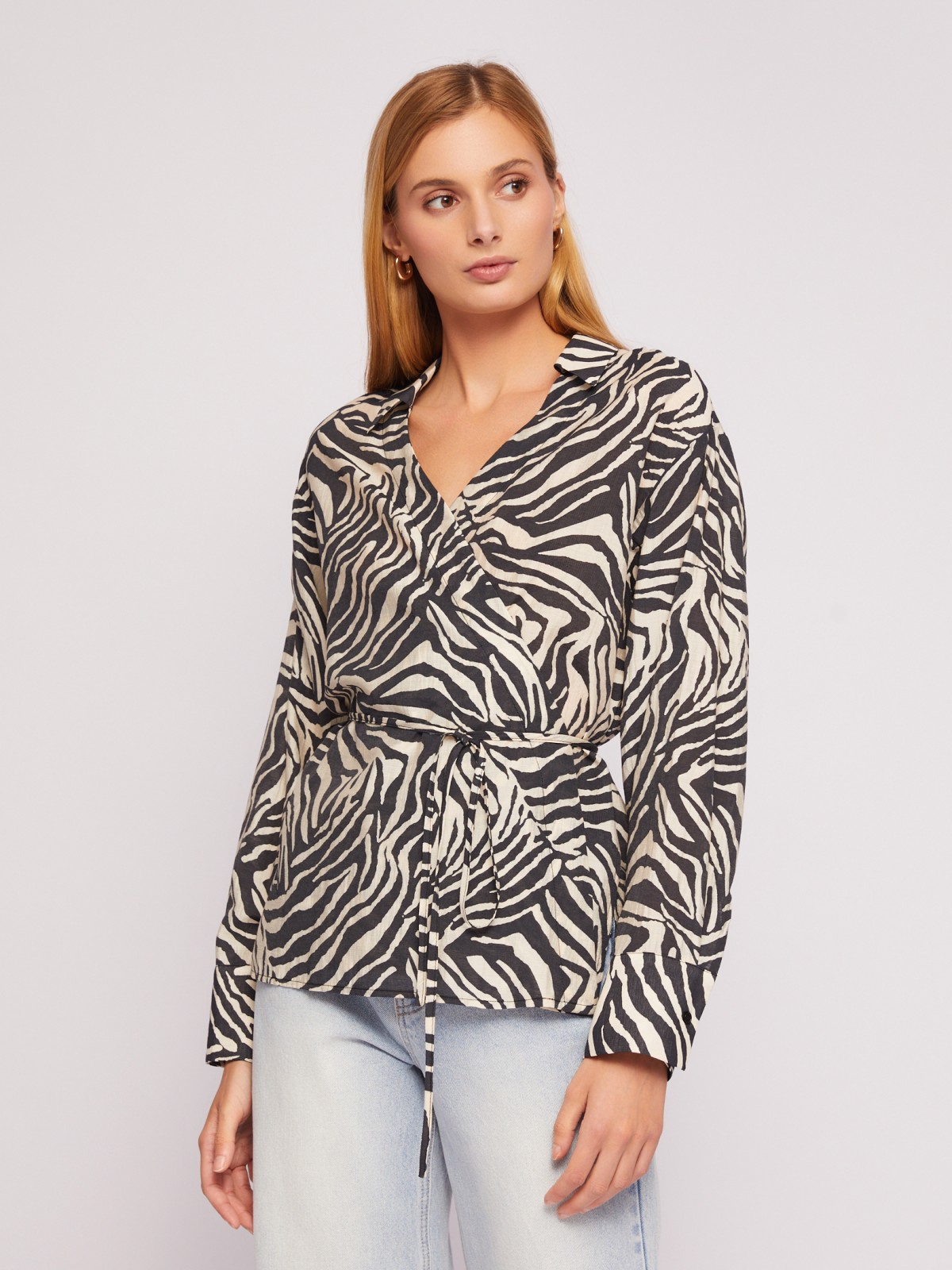 Блузка на запах с длинным рукавом и принтом