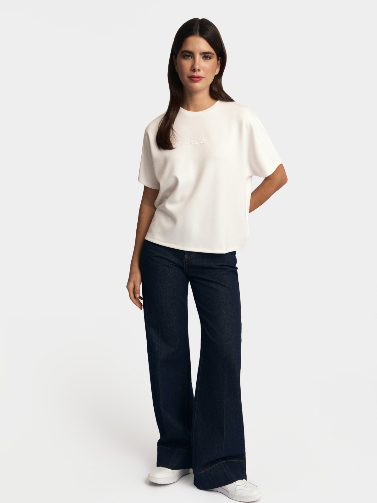 Футболка с принтом-надписью