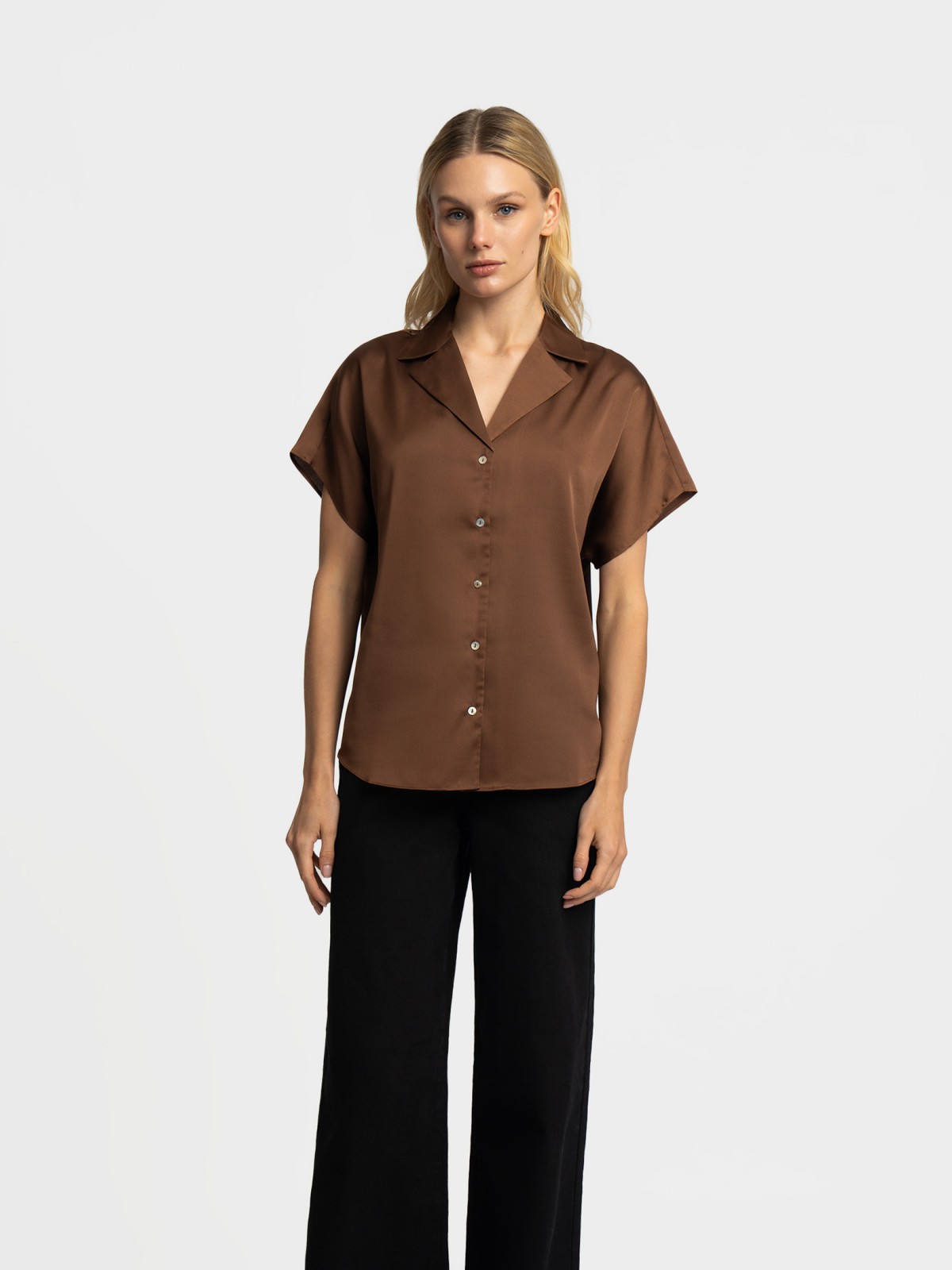 Блузка с короткими рукавами