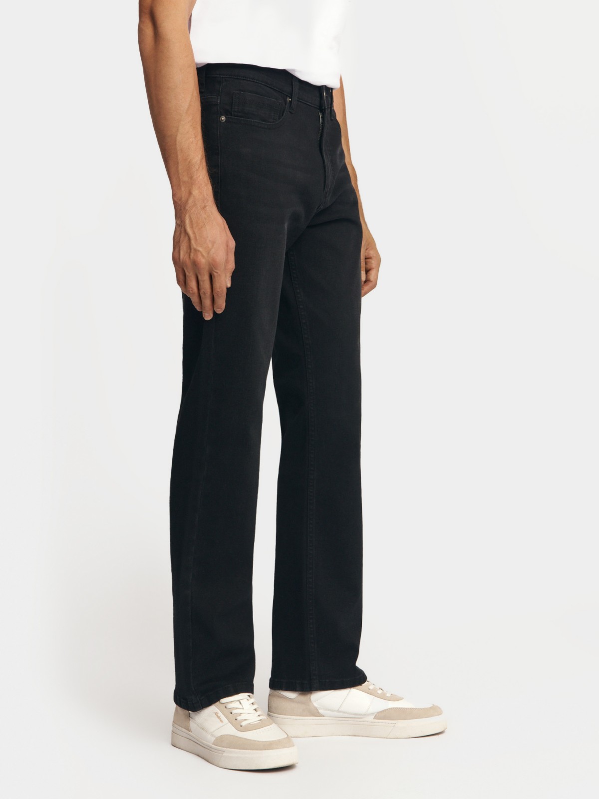 Джинсы прямого фасона