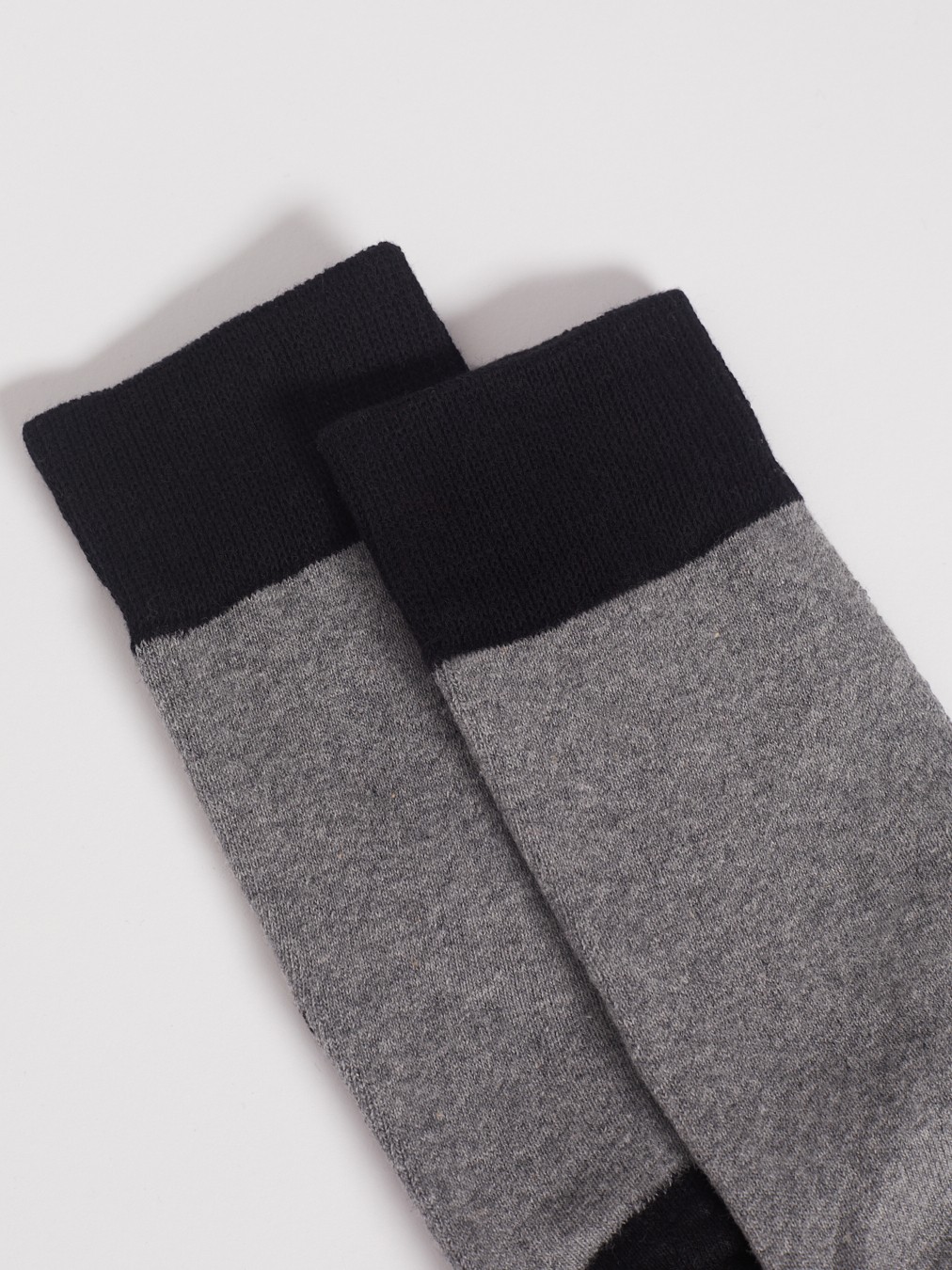 Тёплые носки с новогодним рисунком zolla 012439962015, цвет серый, размер 25-27 - фото 5