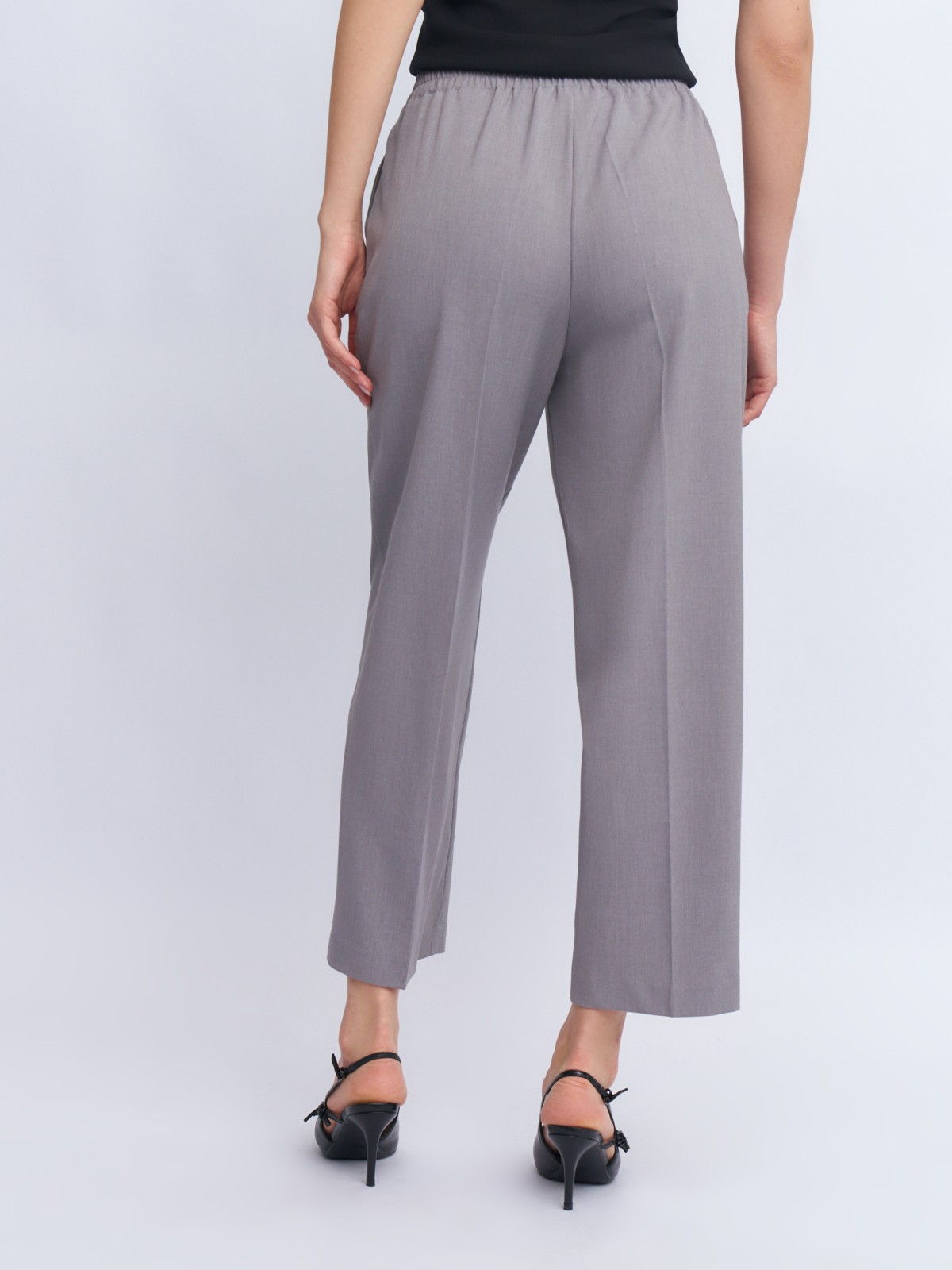 Брюки-джоггеры на резинке со стрелками