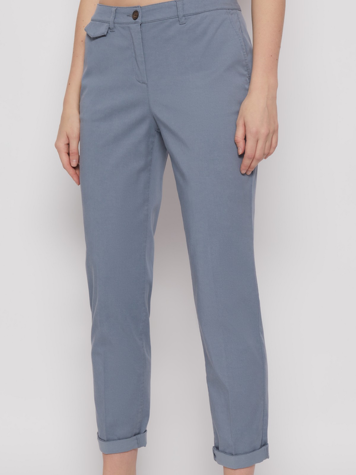 Брюки-чинос 