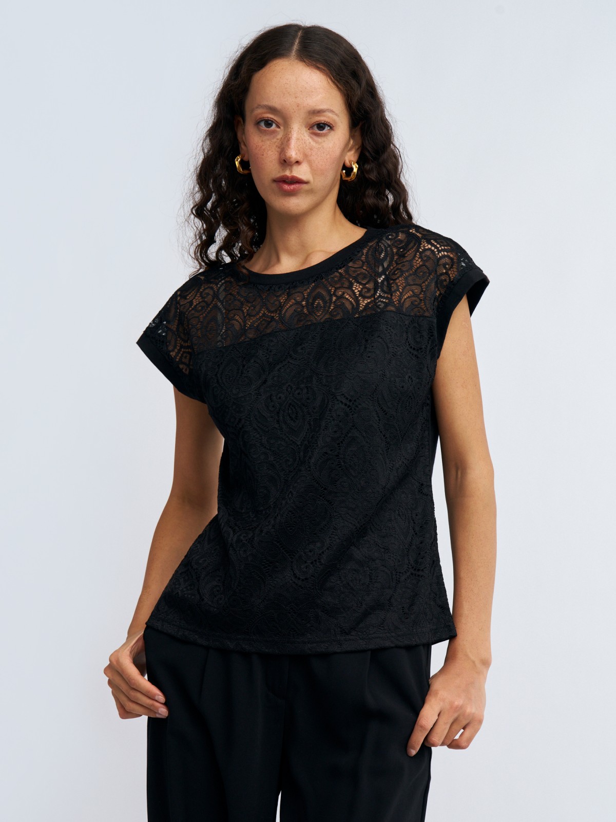Кружевной топ с коротким рукавом