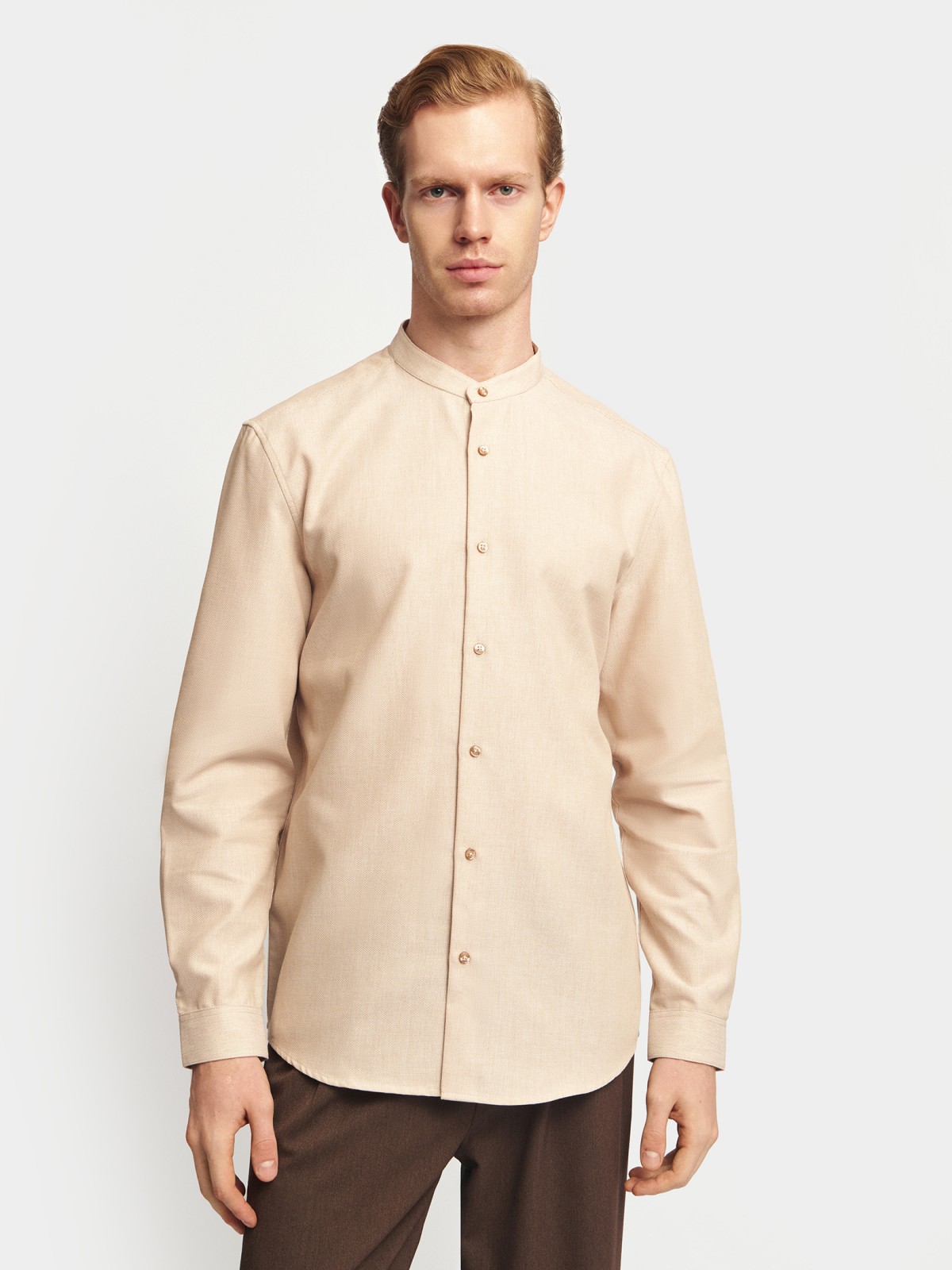 Офисная рубашка с воротником-стойкой и длинным рукавом