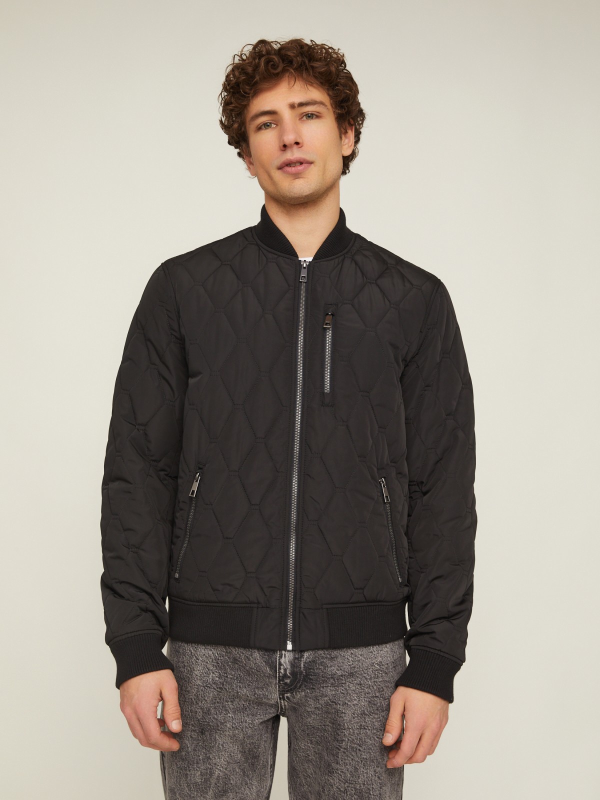Утеплённая стёганая куртка-бомбер с воротником-стойкой zolla 014135139064, цвет черный, размер M - фото 5