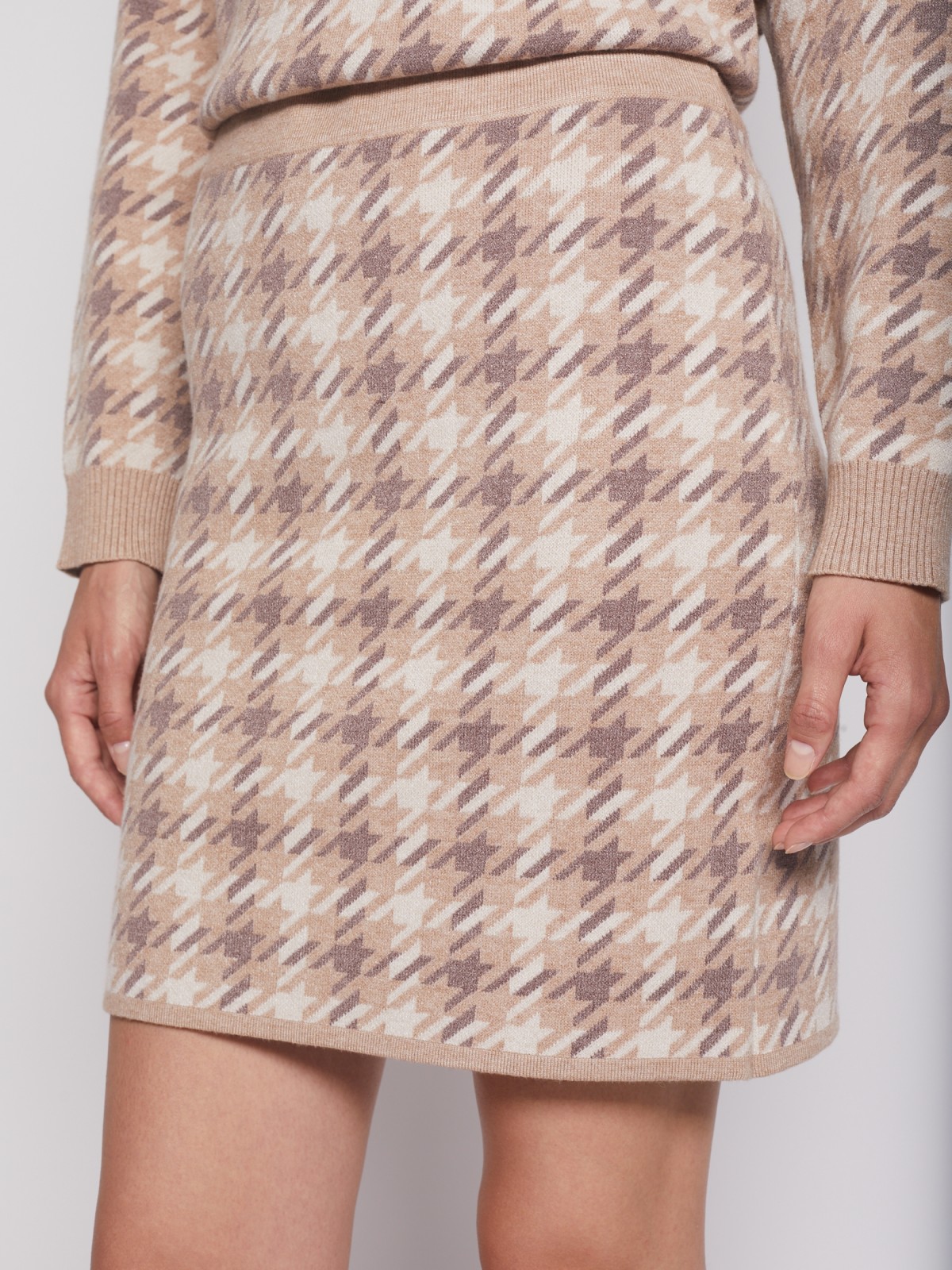 Юбка-карандаш с узором в клетку