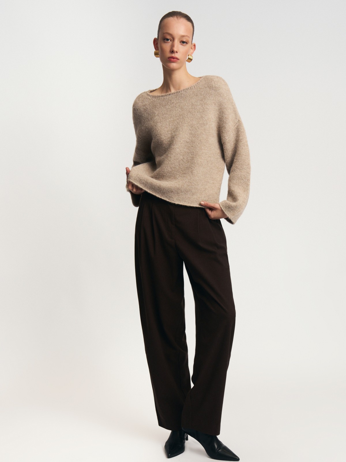 Вязаный джемпер с фактурными швами