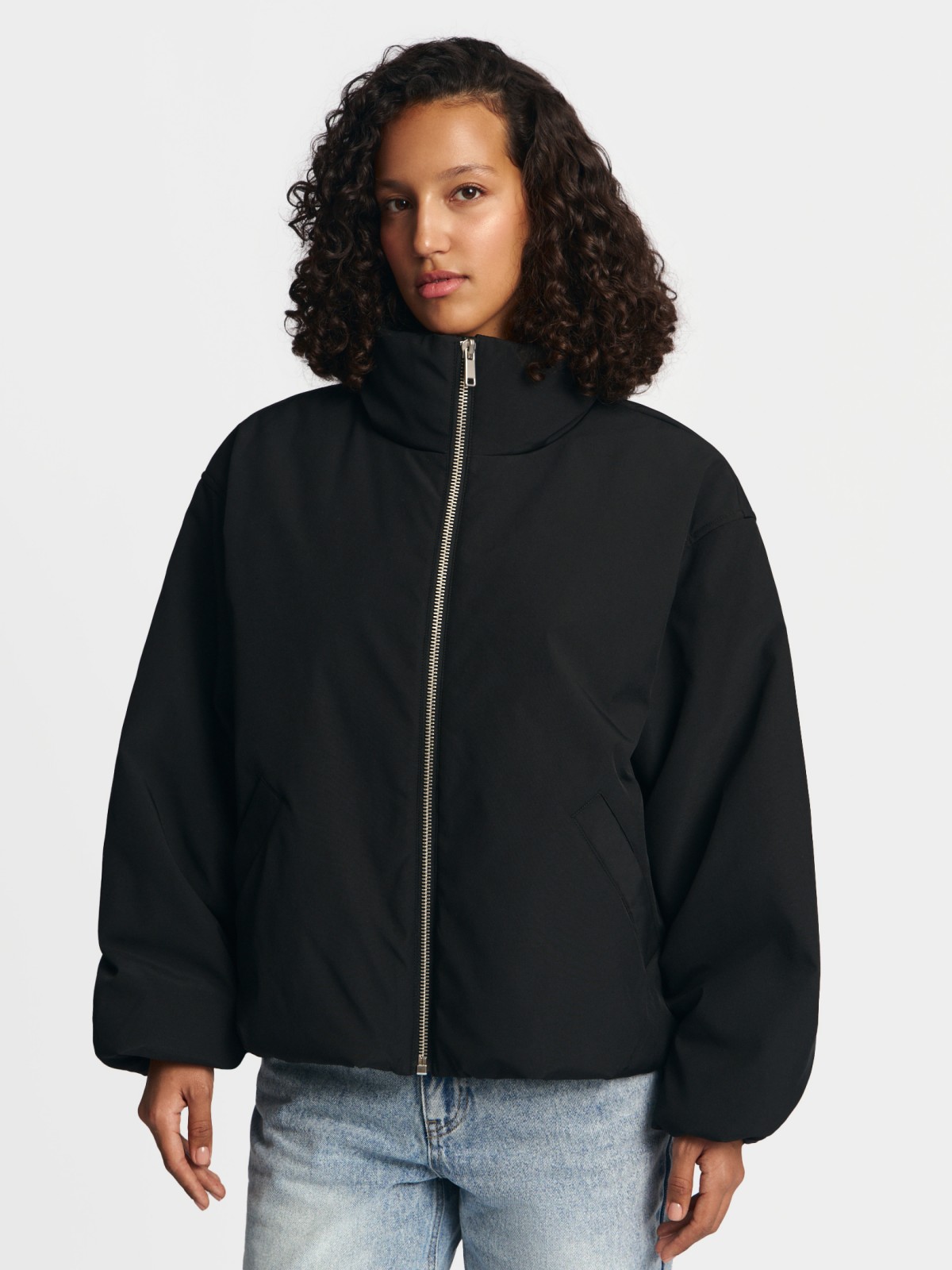 Утеплённая куртка-бомбер на синтепоне