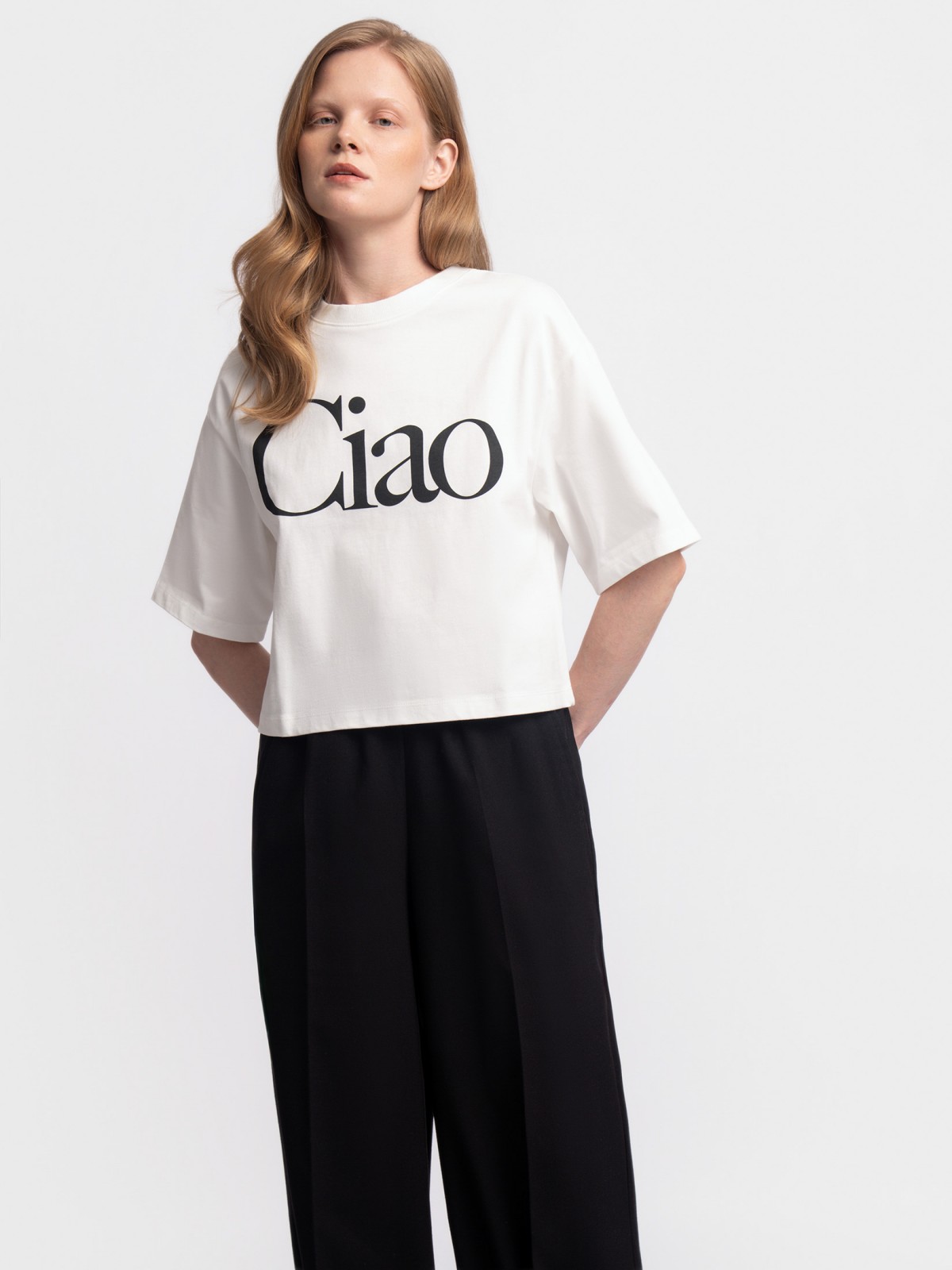 Короткая оверсайз футболка из хлопка