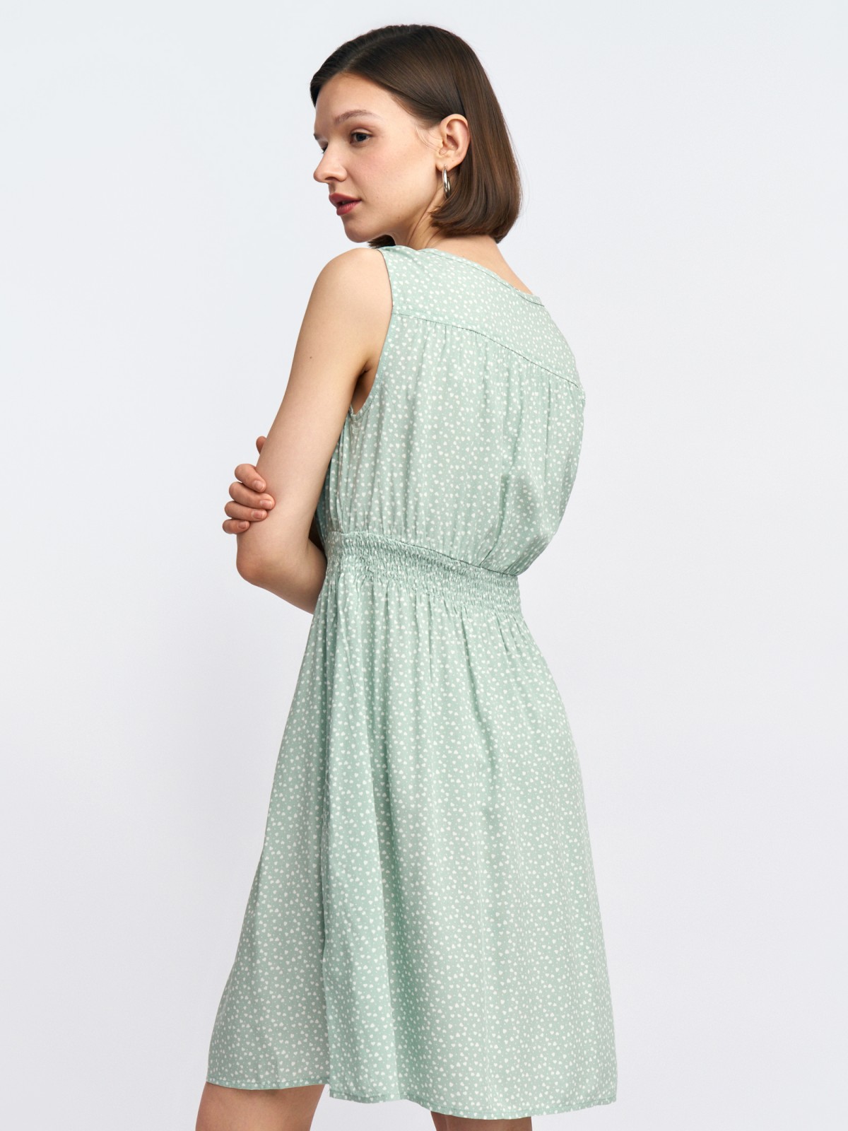 Платье без рукавов из вискозы с узором сердечко