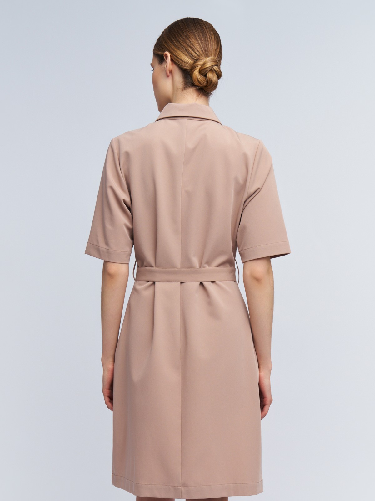 Платье-рубашка с коротким рукавом и ремнём