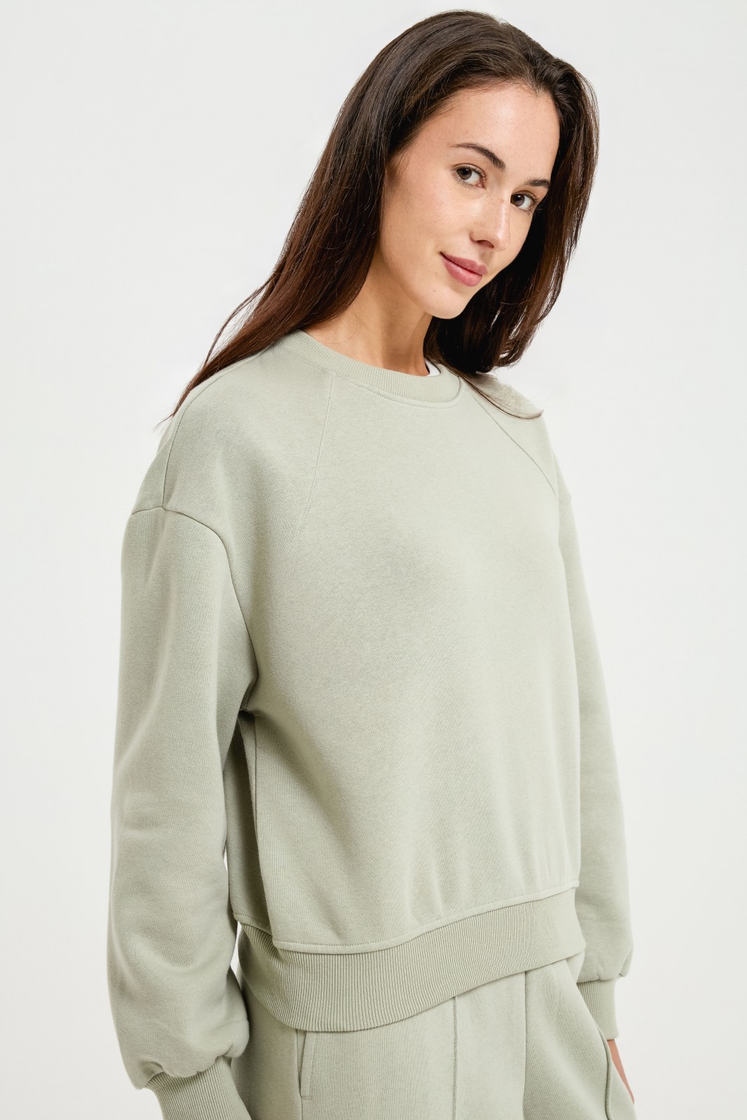 Базовый утеплённый свитшот с начёсом