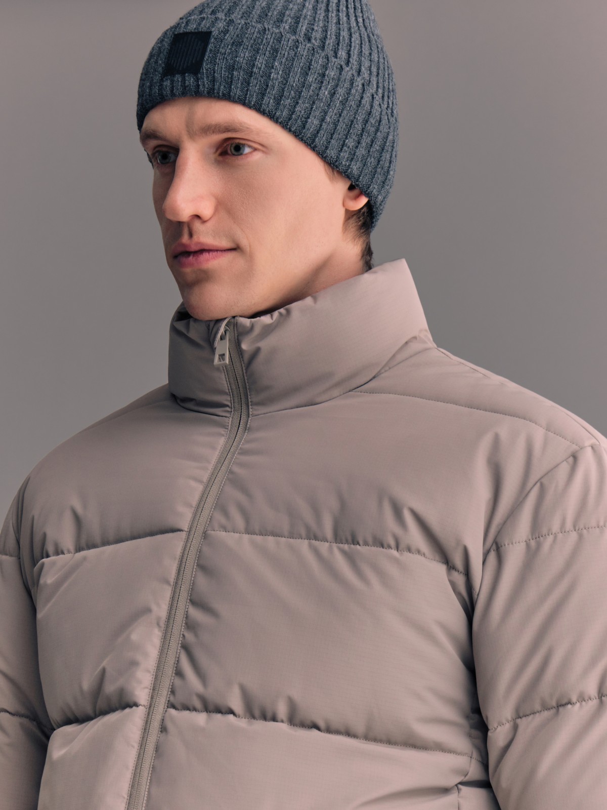 Вязаная шапка-бини