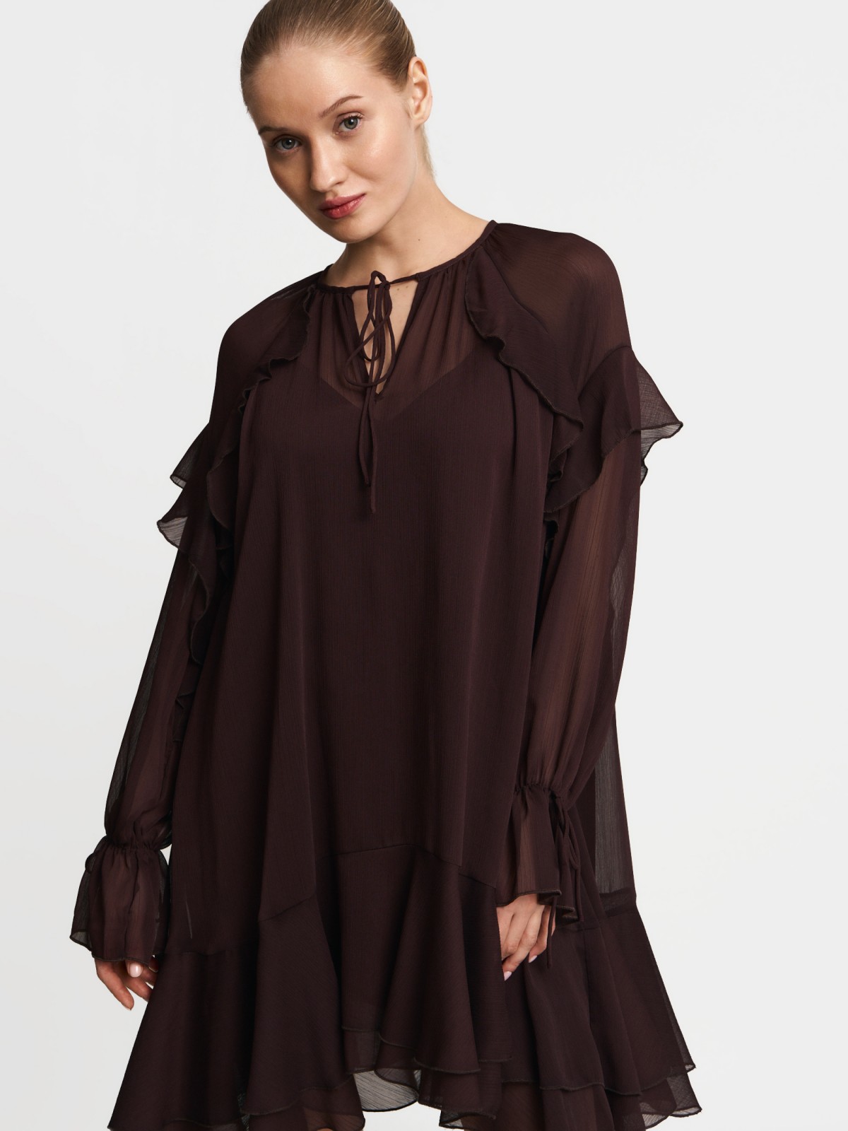 Платье мини из шифона с воланами