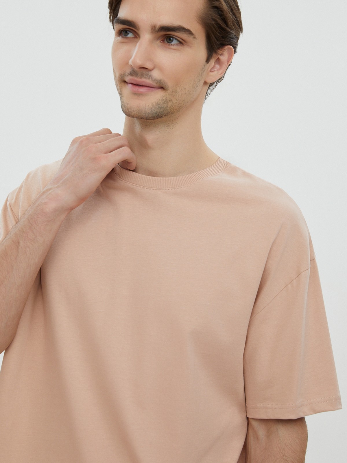 Базовая оверсайз футболка из хлопка