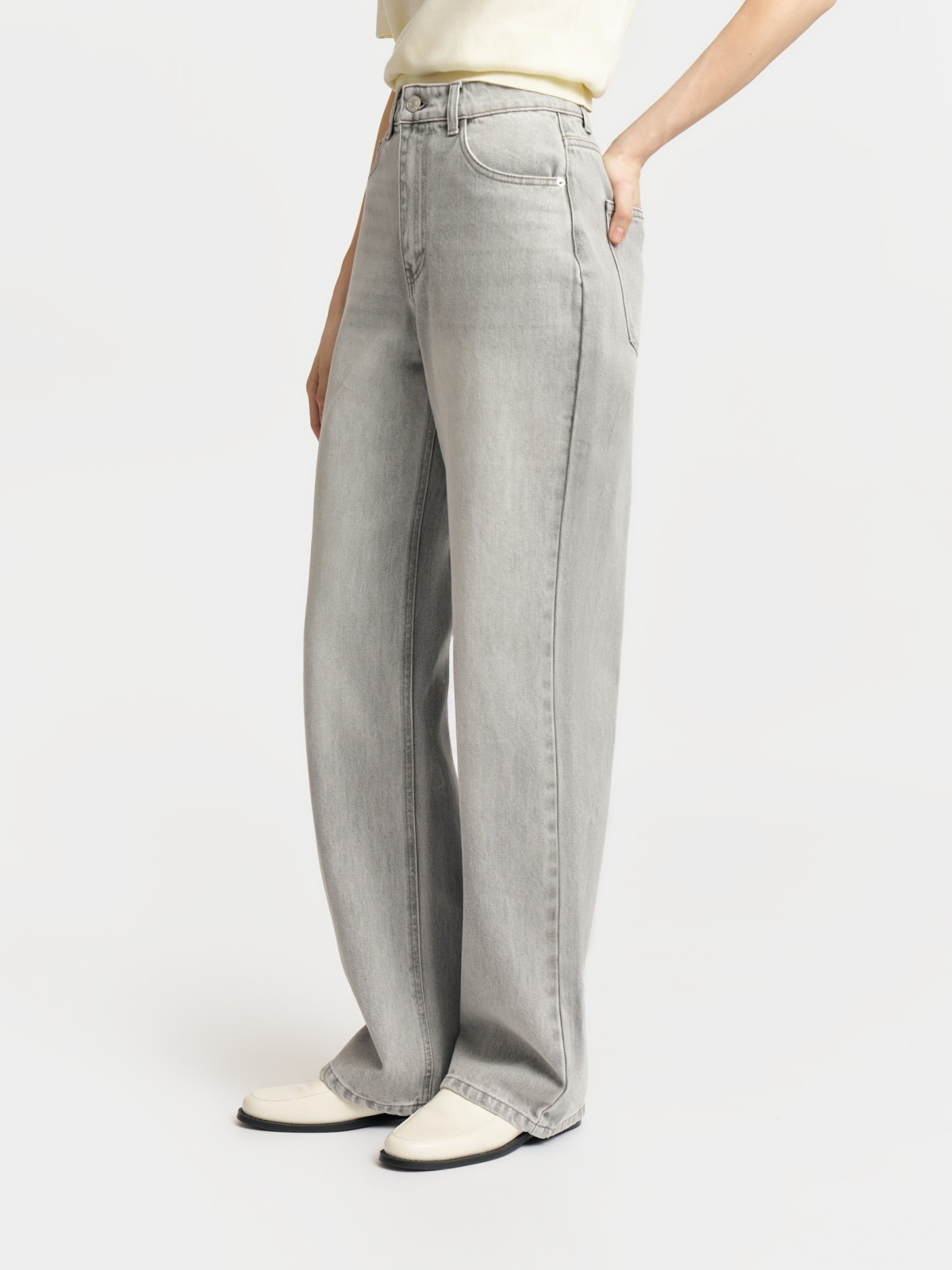 Джинсы прямого силуэта с высокой посадкой